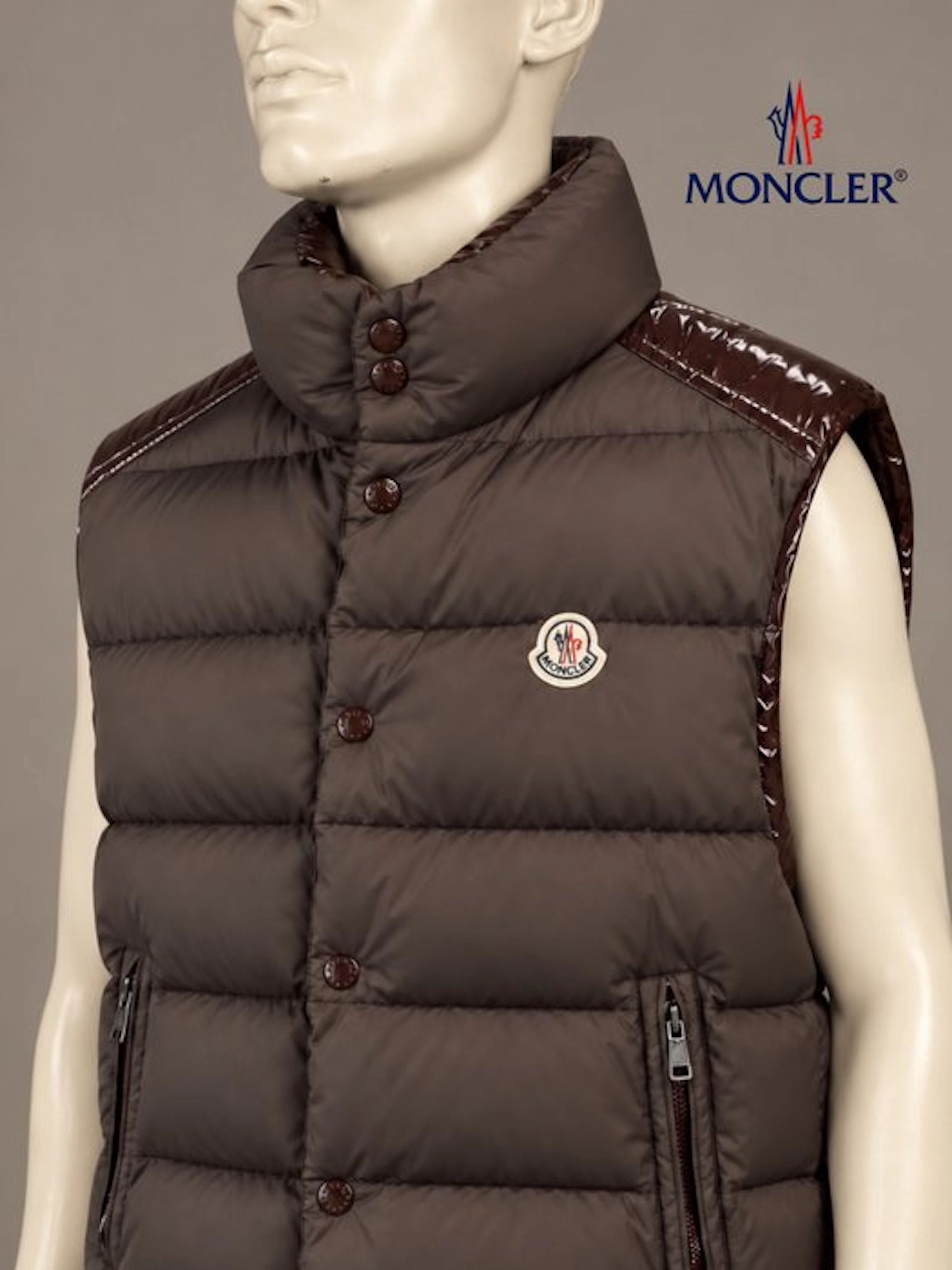 Moncler - Down jacket