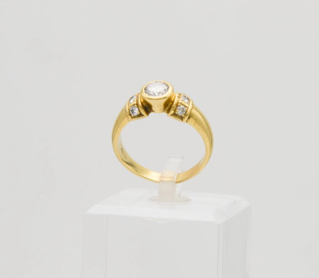 Ring - 18 kt. Yellow gold Diamond (Natural)