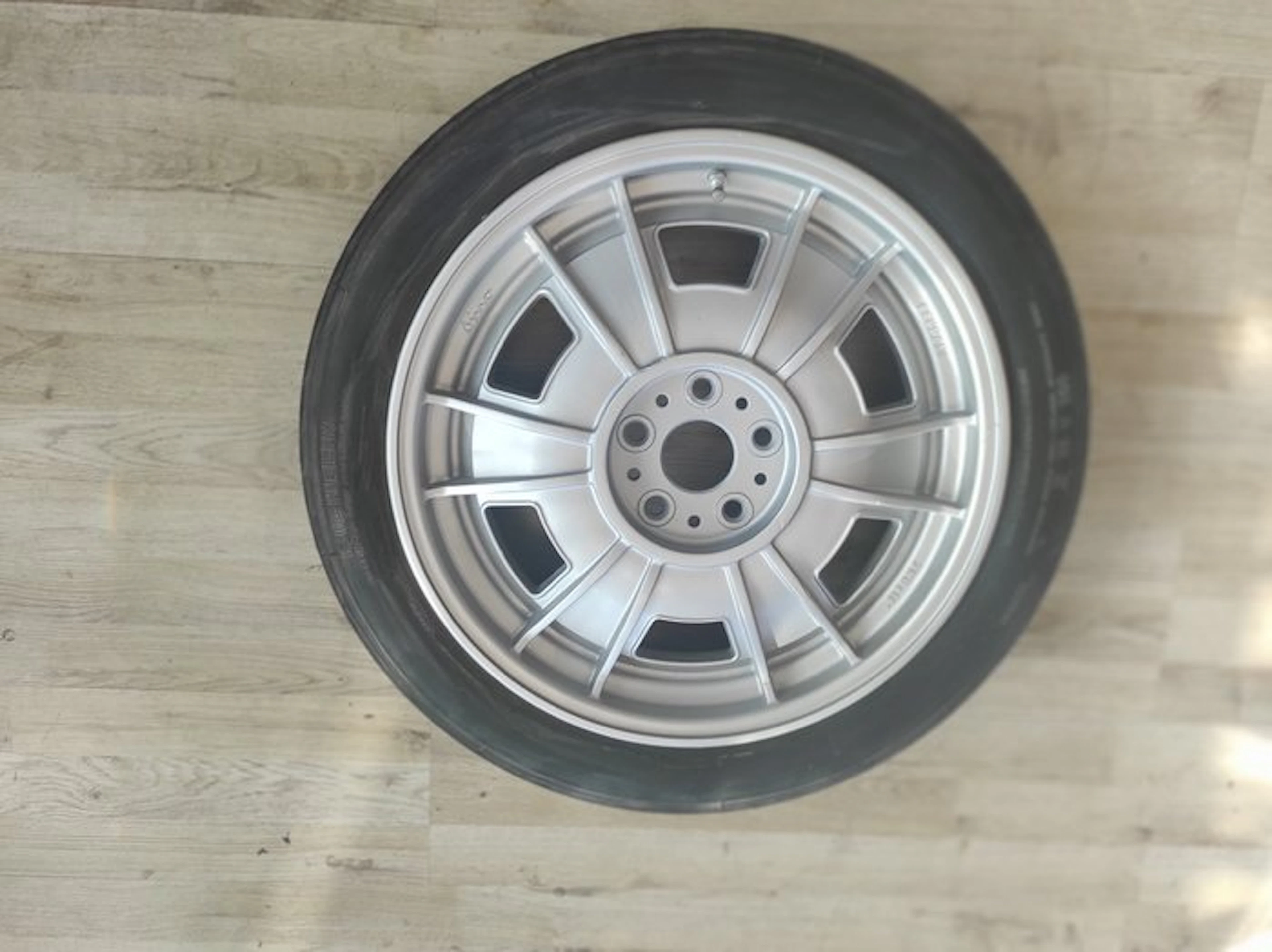 Ferrari Dino Spare Wheel with Tyre - Ferrari - 308...