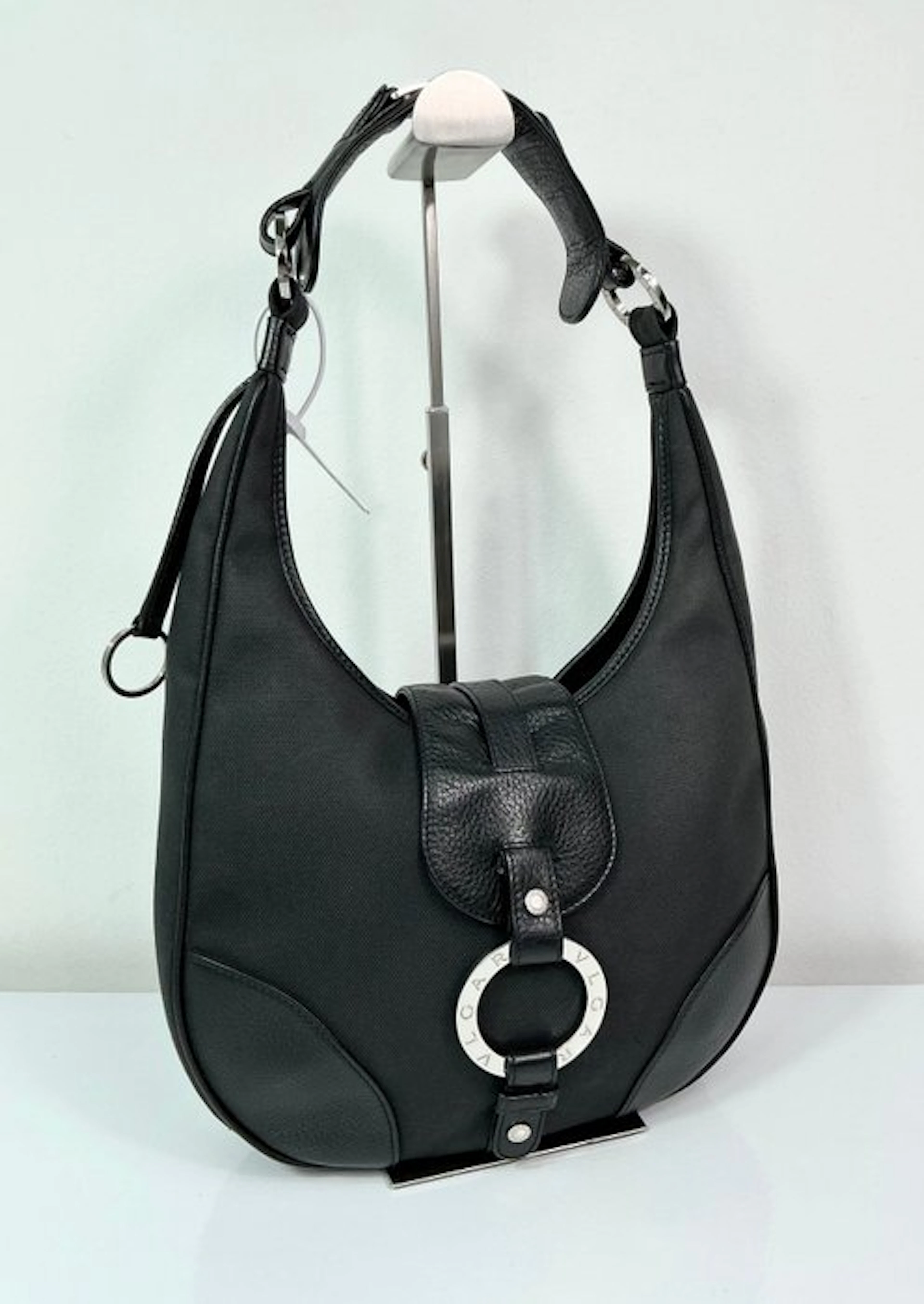 Bulgari - Hobo con anello BVLGARI - Shoulder bag