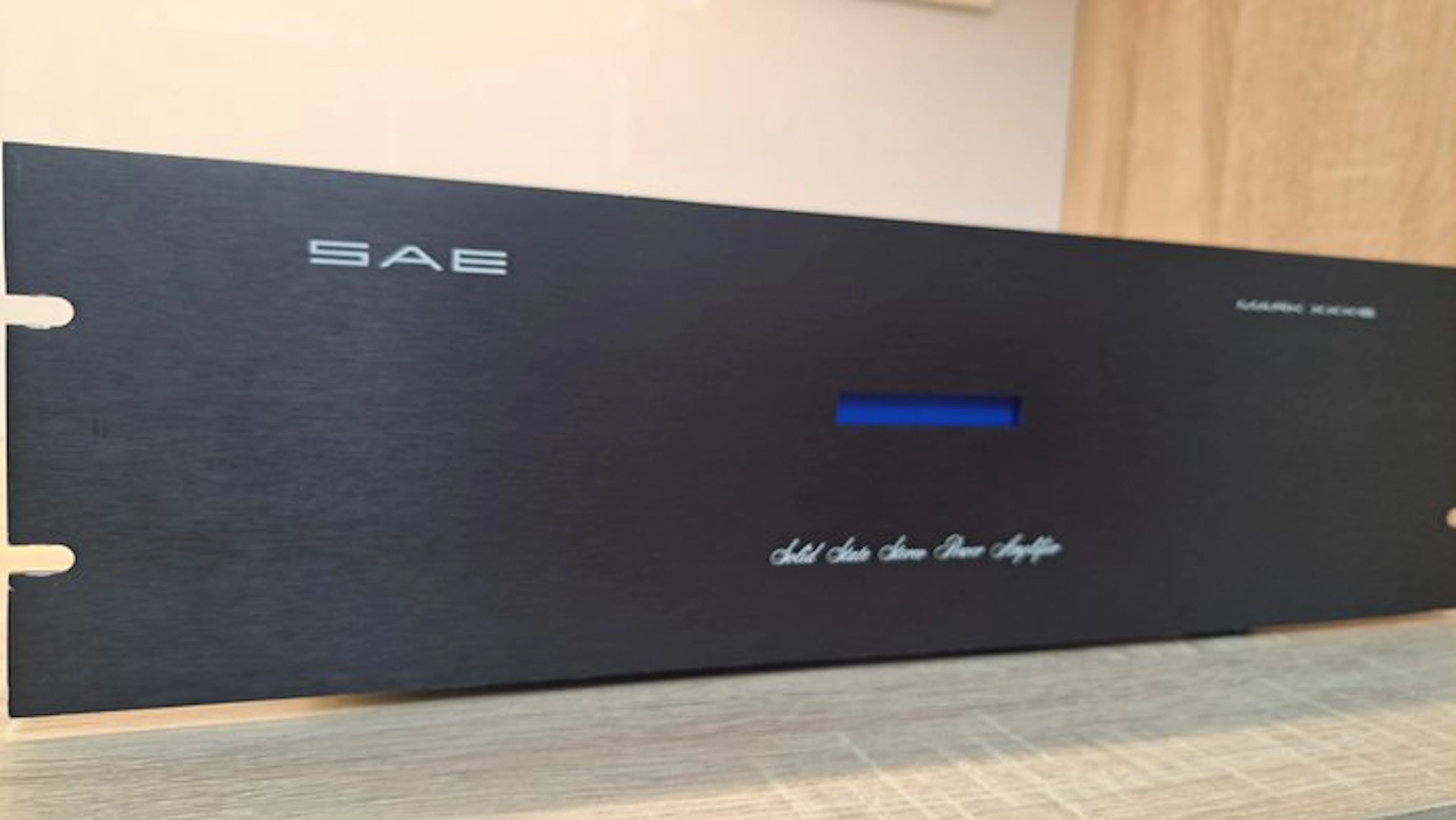 SAE - Mark XXXIB Solid state power amplifier