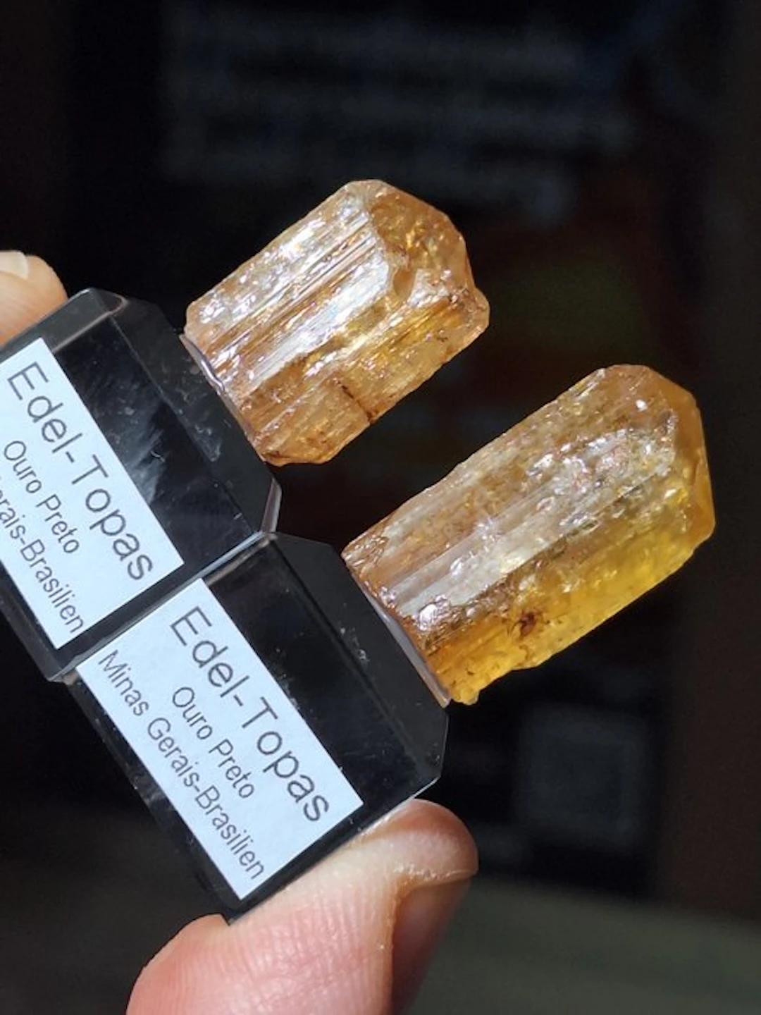 Rare "Imperial" Topaz Crystals - Height: 27 mm - Width: 15 mm- 32.9 g - (2)