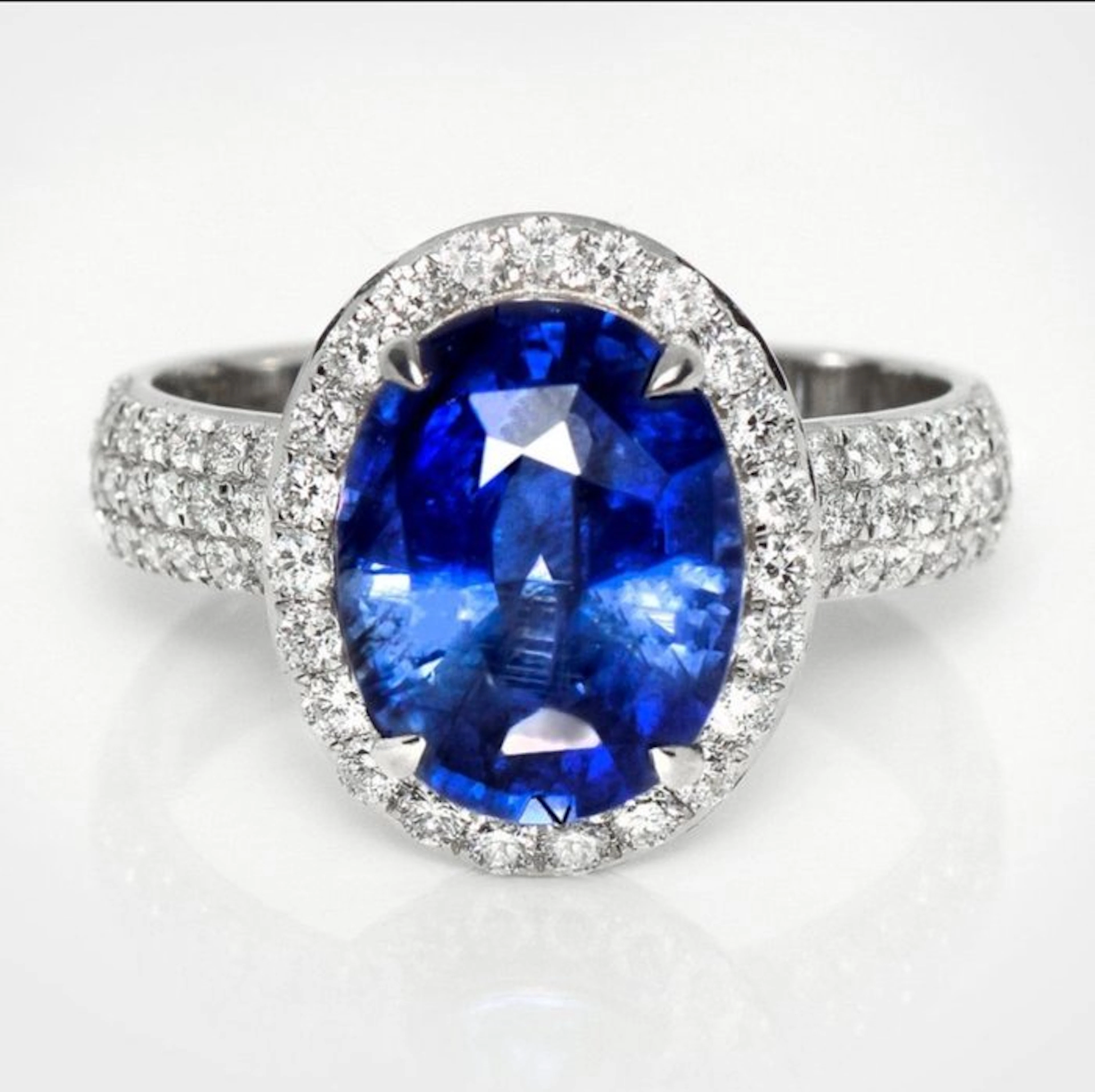 Cocktail ring - 14 kt. White gold - 5.50ct. tw. Sapphire - Diamond