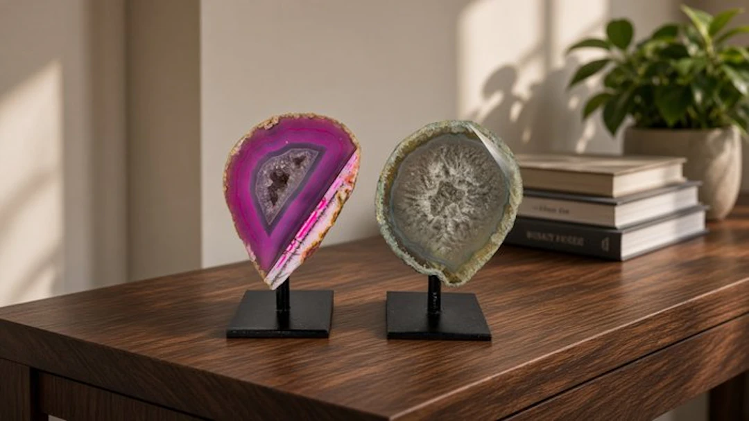 NO RESERVE PRICE - Rare colored agate - rock crystal...