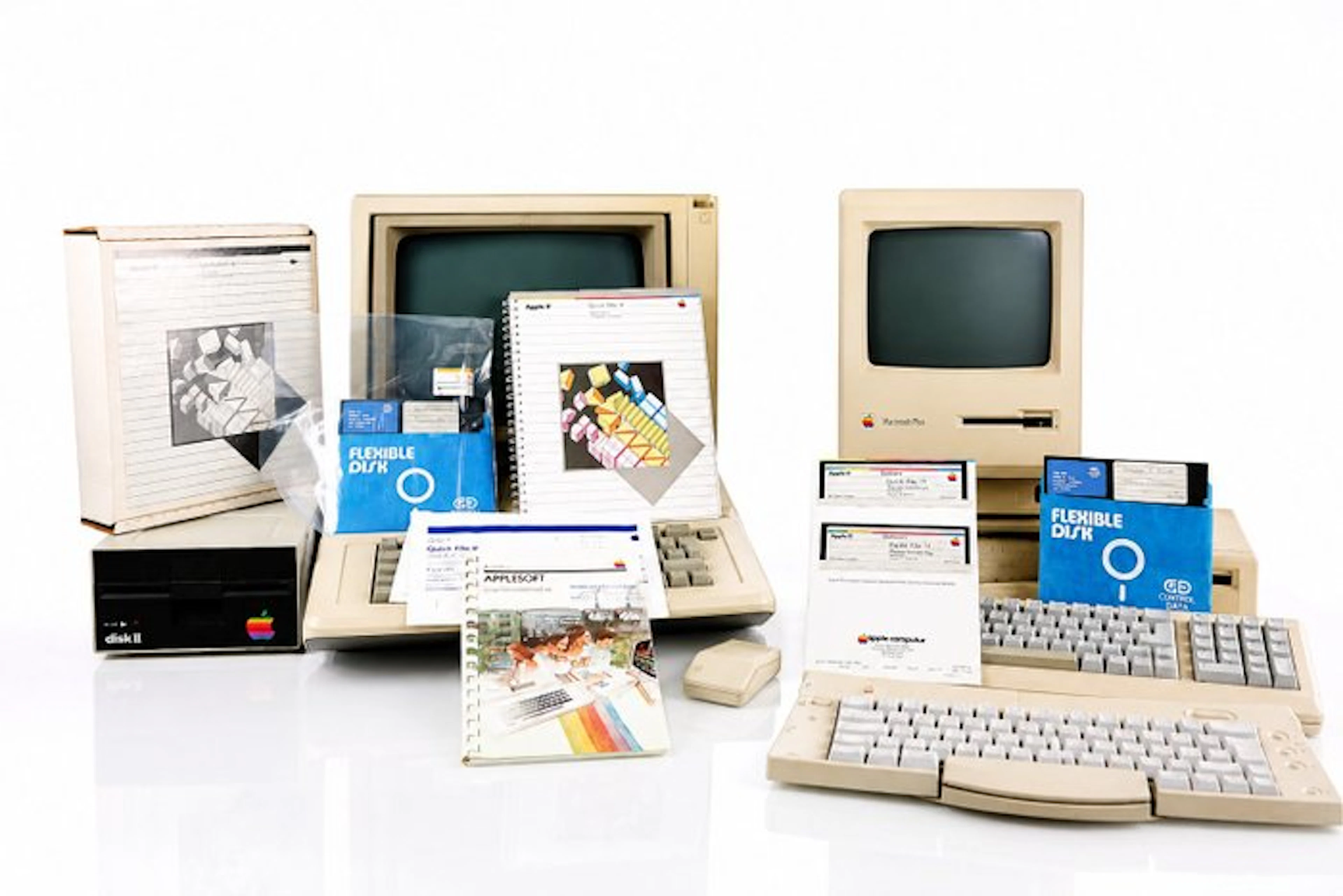 Apple Macintosh Plus 1MB & Apple IIe mit original...