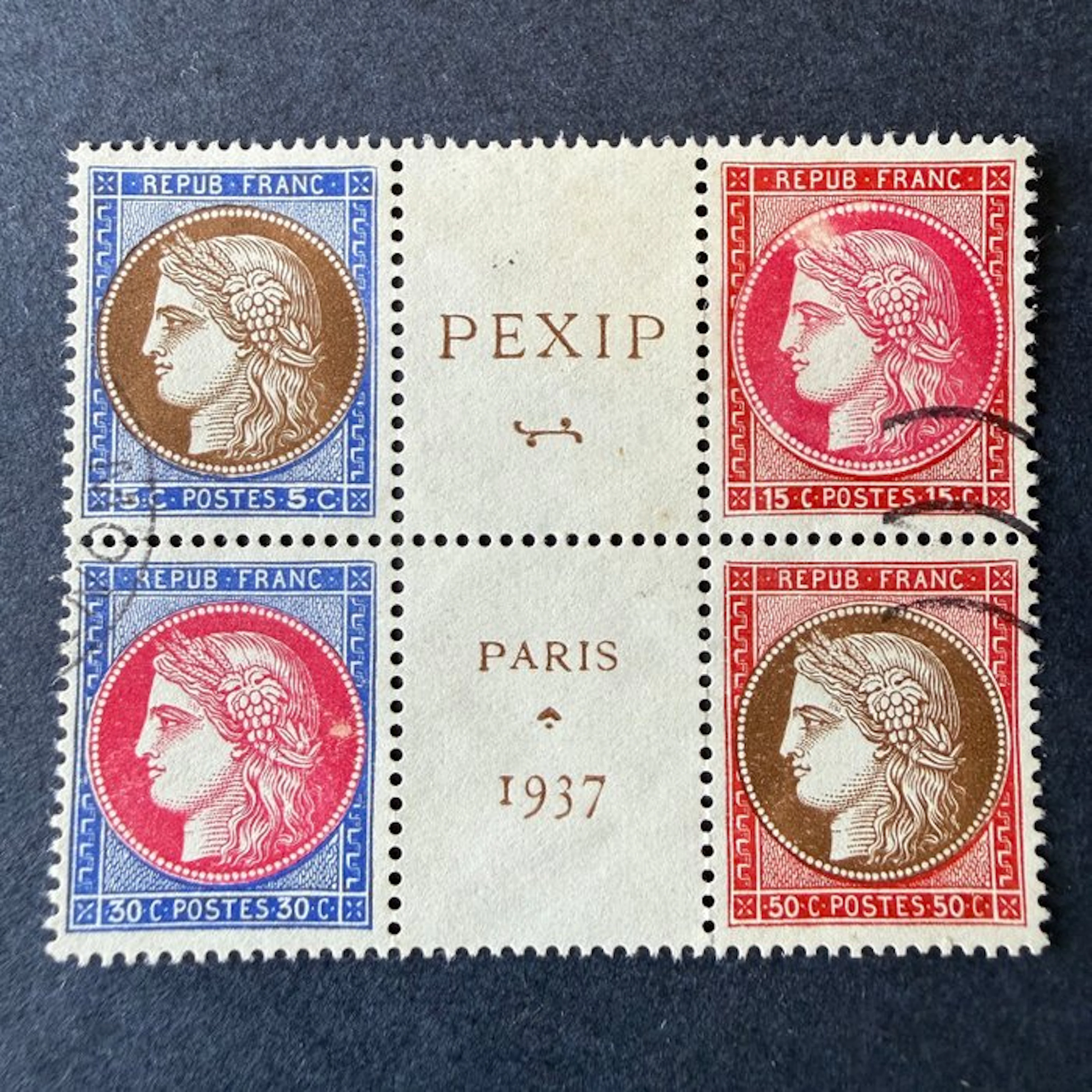 France - Yvert 348/351 "PEXIP" center of the block, canceled. TB/B.