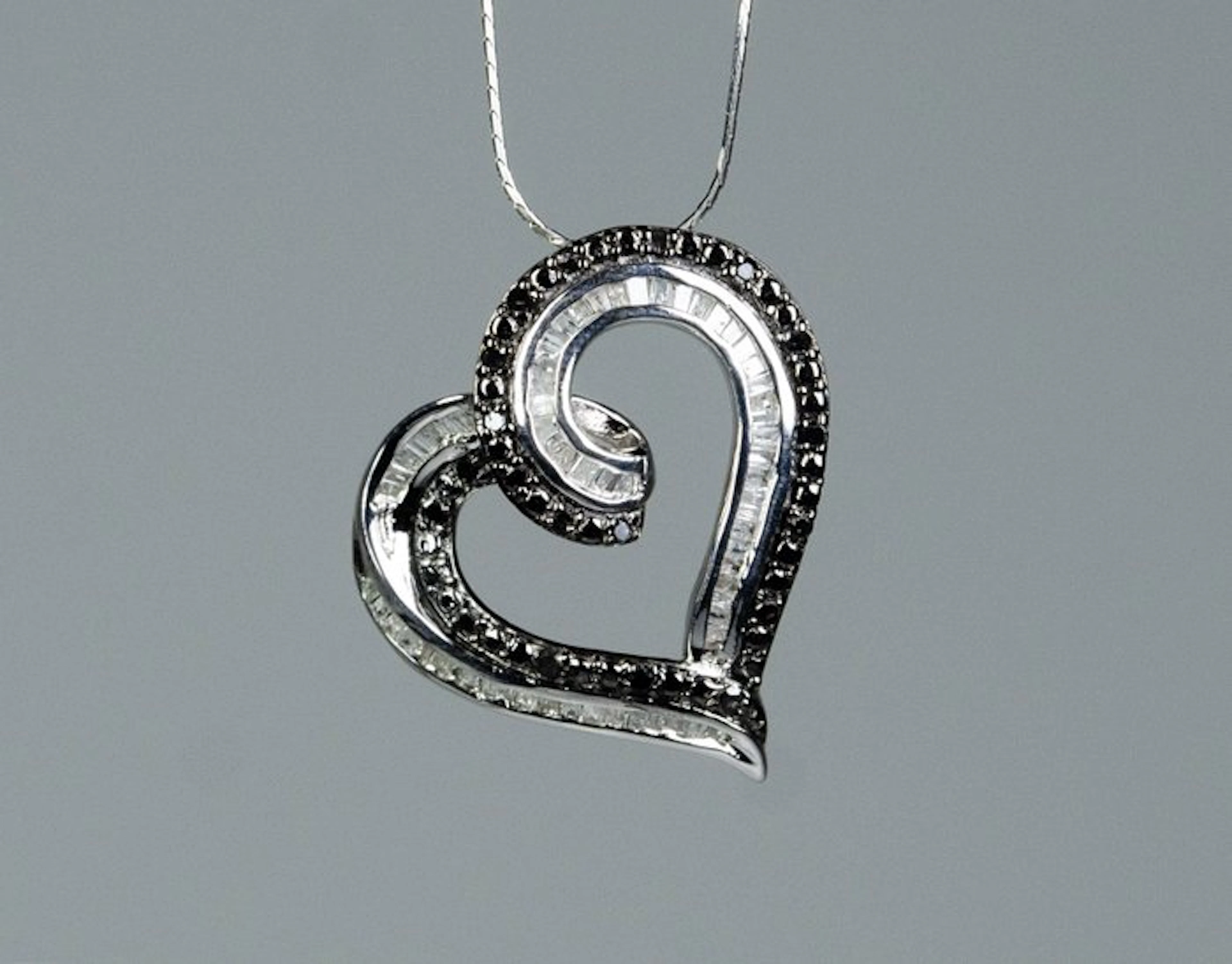 No reserve price - Necklace with pendant - 925 silver...