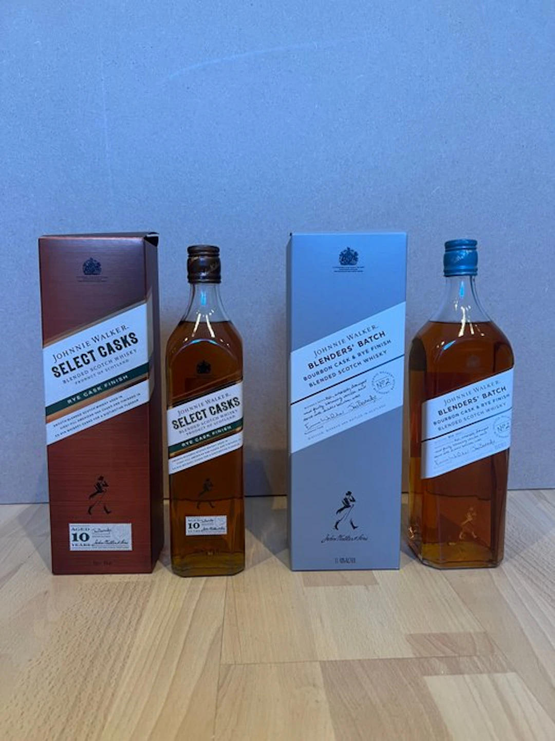 Johnnie Walker Blender’s Batch Bourbon Cask Blended & 10...