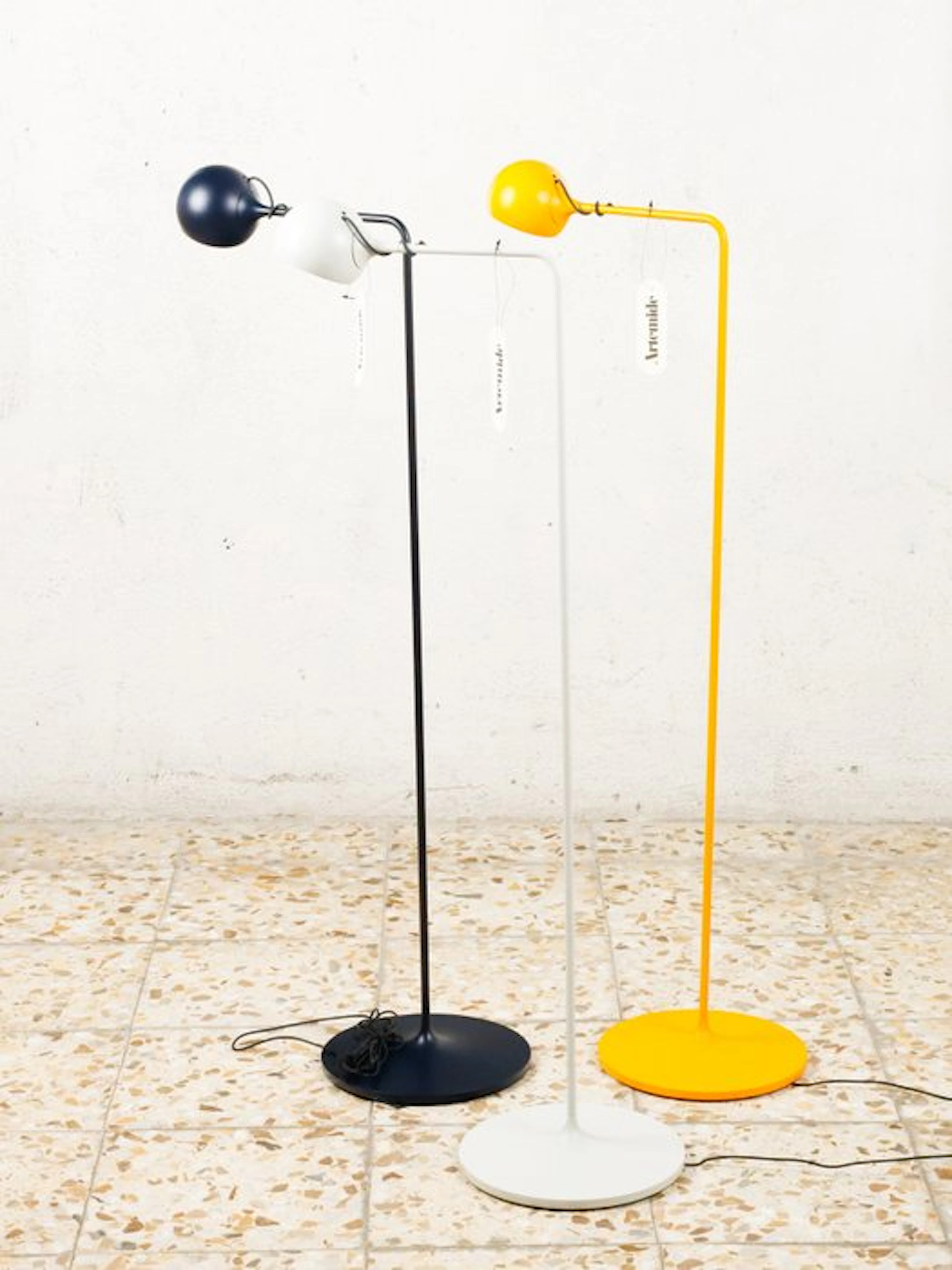 Artemide - Foster + Partners Industrial Design - Floor...