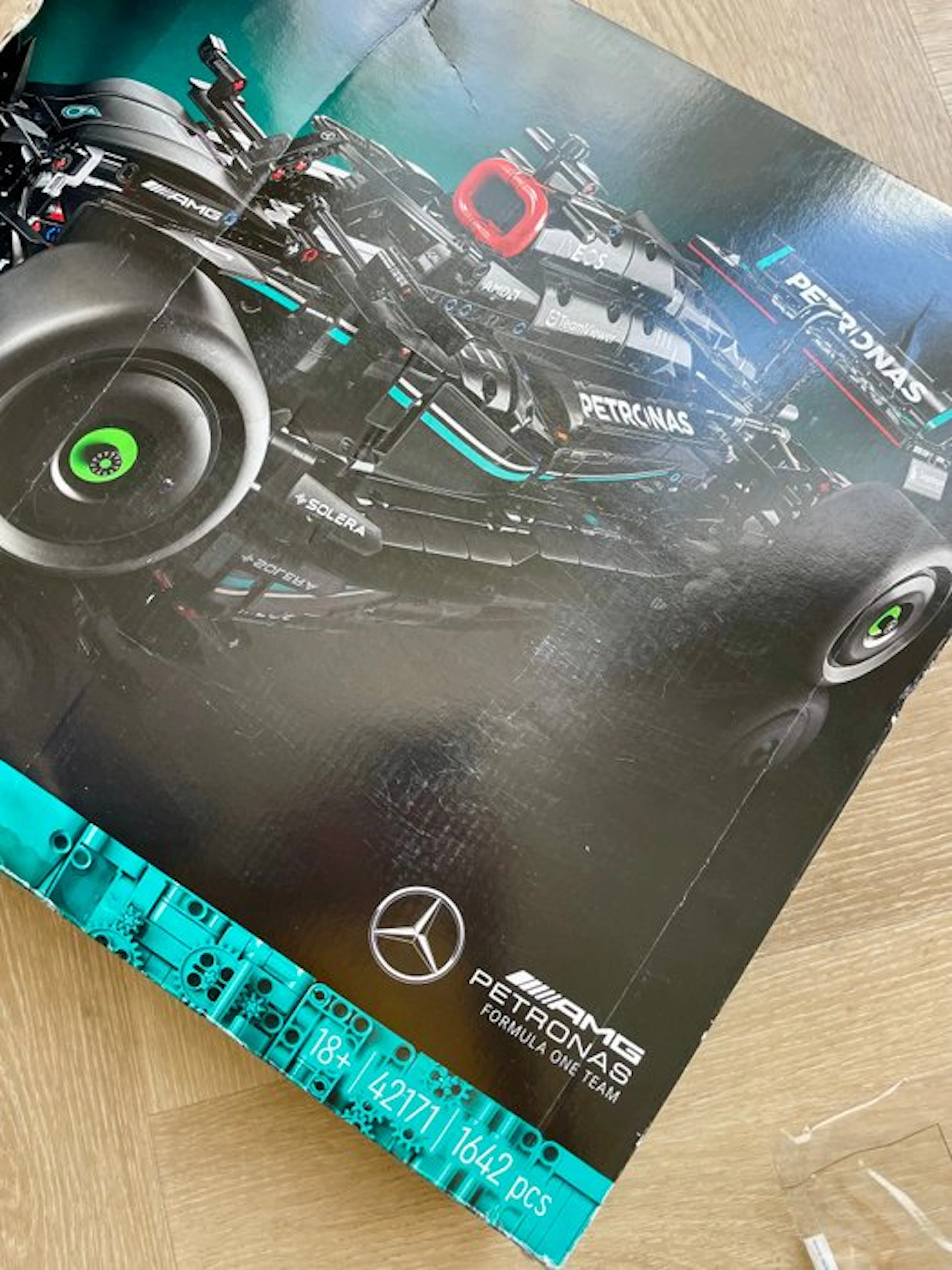 LEGO Set - 42171 - Technic - Mercedes-AMG Petronas Formula 1 set (42171)