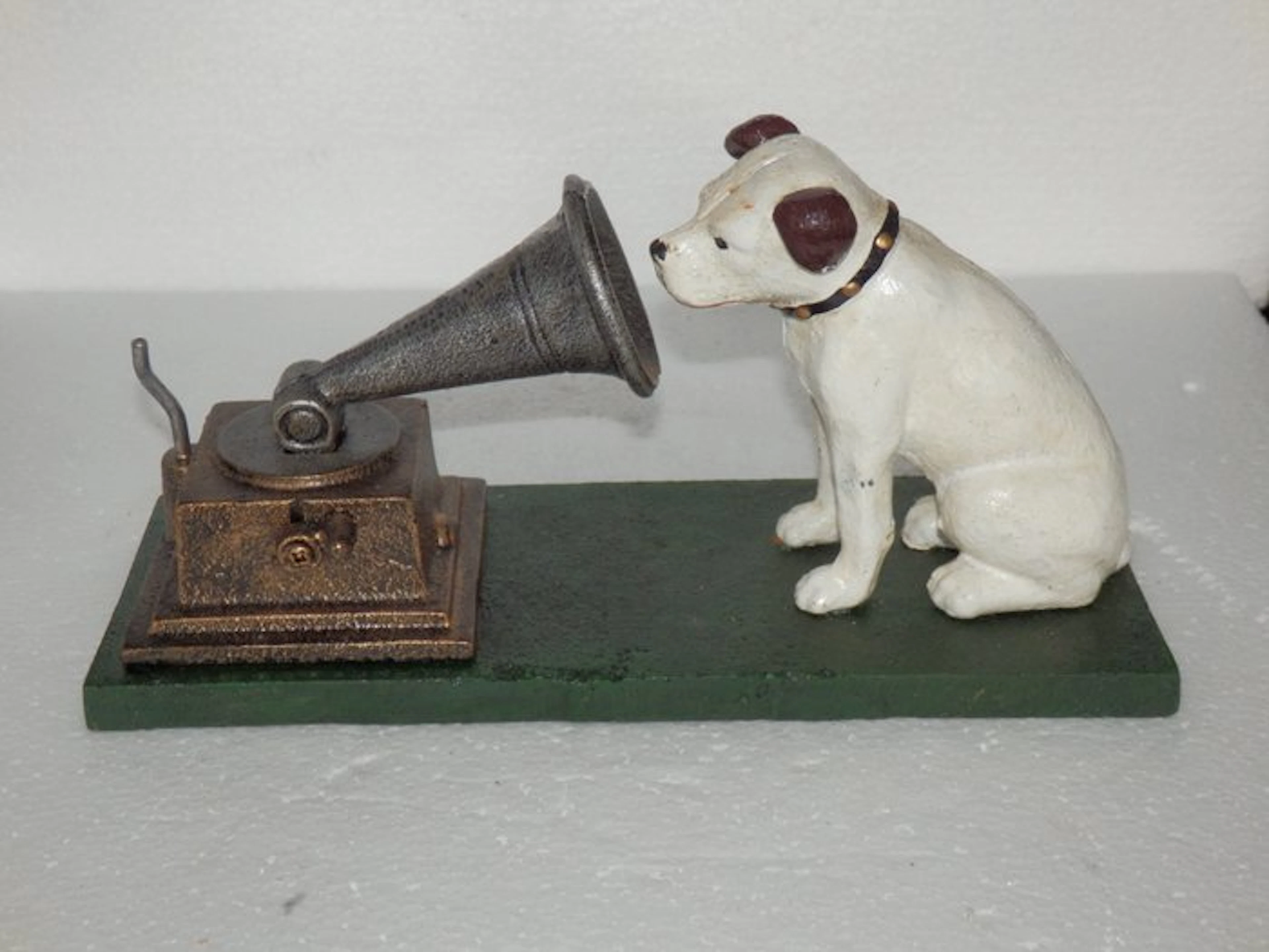 Gietijzeren HMV His Masters Voice Dog and Record Player-Ornament