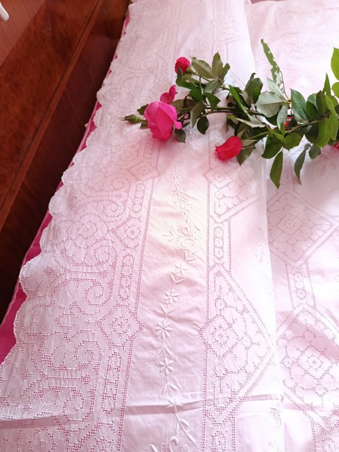 Bedspread - 240 cm - 260 cm - Slim-fit and vintage embroidery