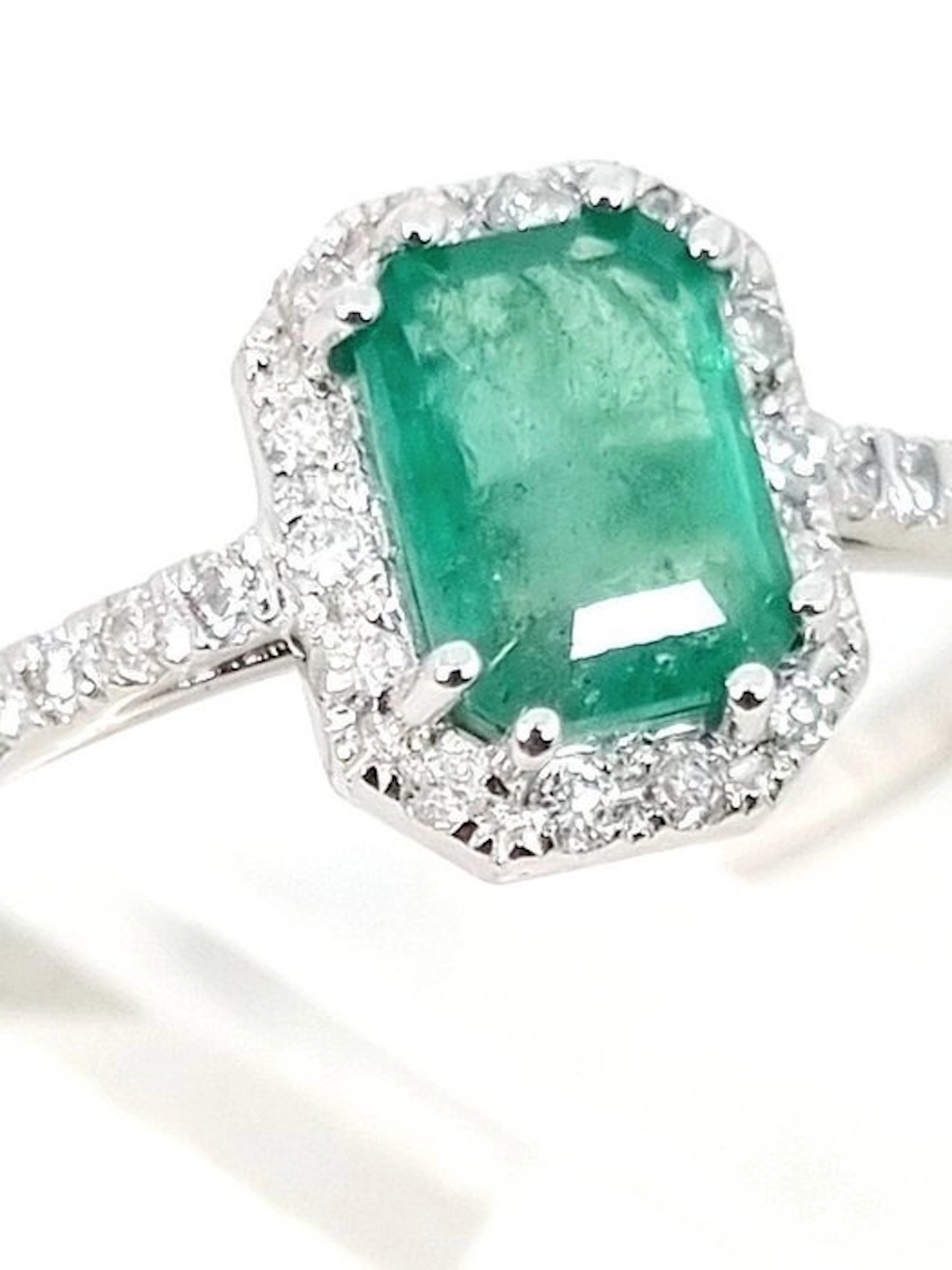 Ring - 18 kt. White gold Emerald - Diamond
