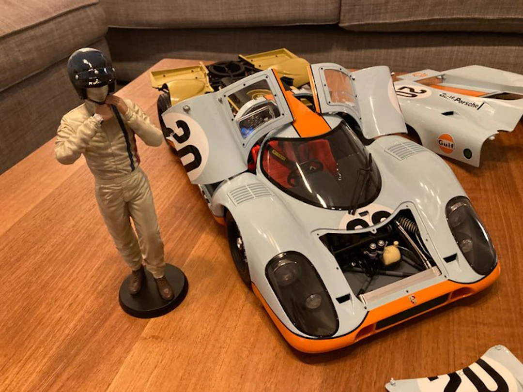 IXO 1:8 - Model race car - Porsche 917 Gulf