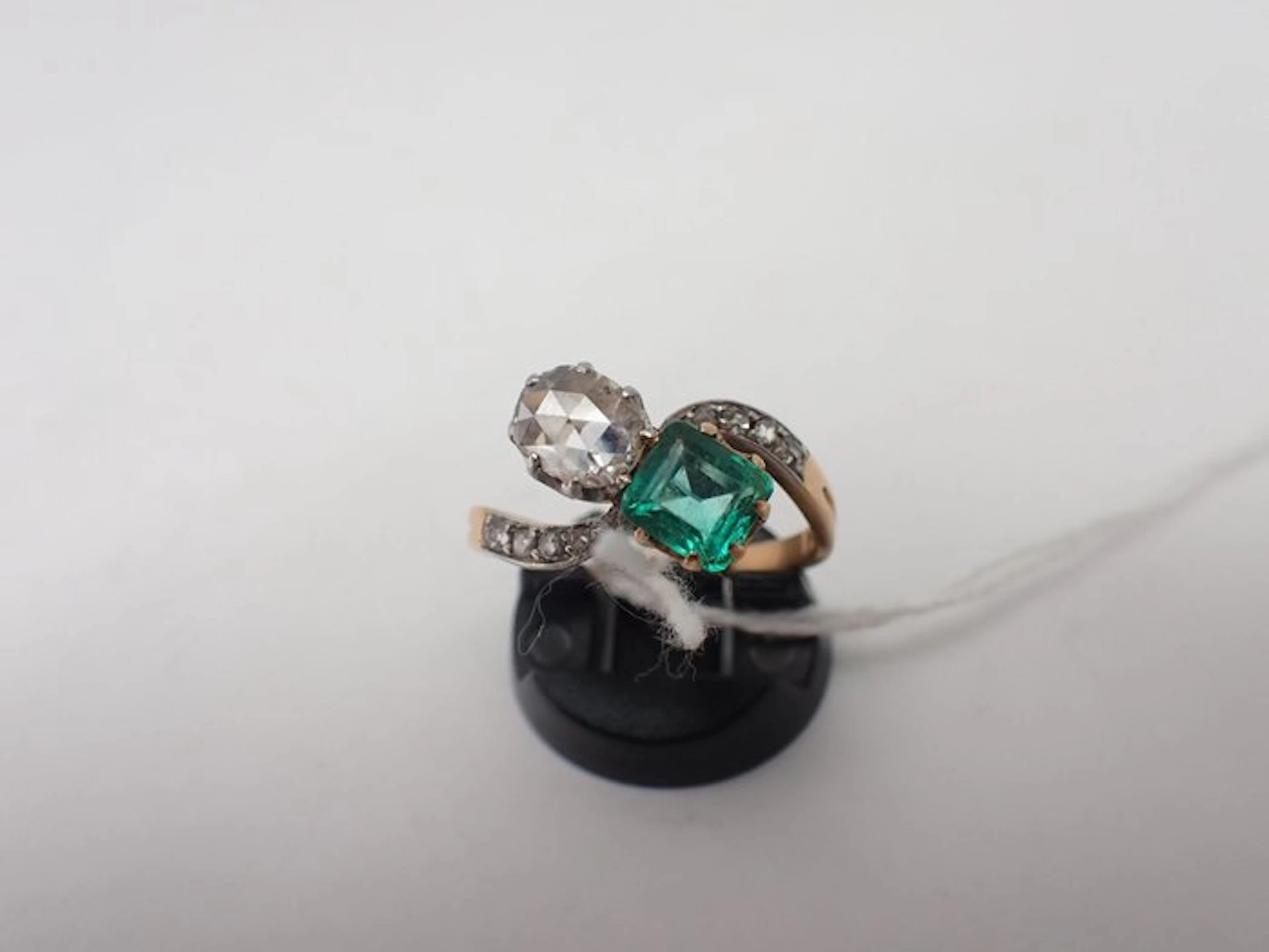 Ring - 18 kt. Yellow gold Emerald - Diamond