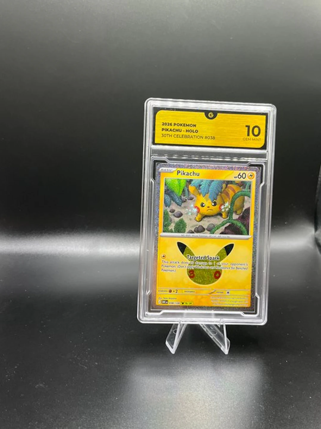 Pokémon - 1 Graded card - Pikachu 038 30TH Anniversary - GG 10