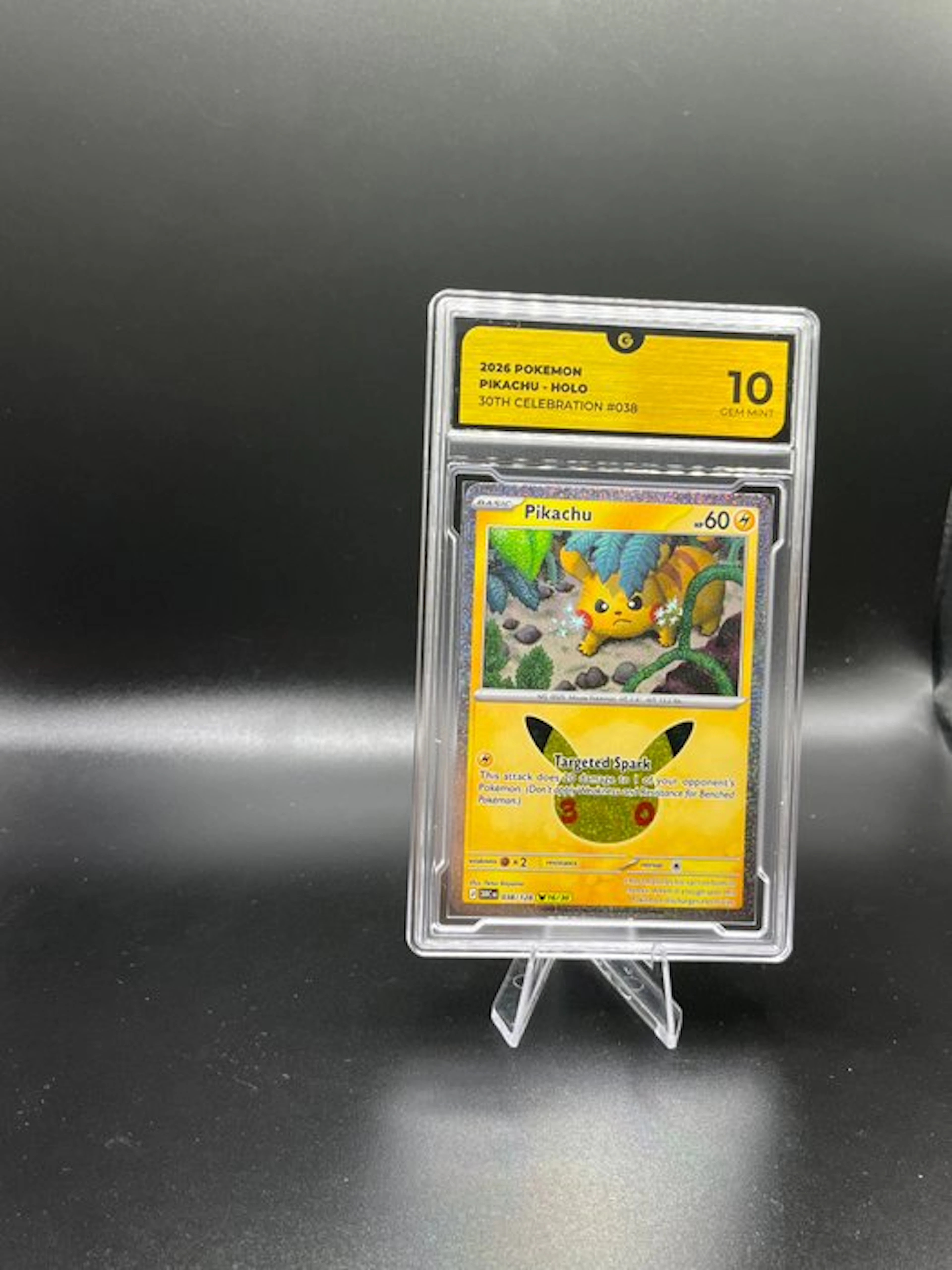 Pokémon - 1 Graded card - Pikachu 038 30TH Anniversary - GG 10