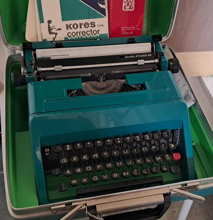 Ettore Sottsass - Olivetti, Studio 45 - Typewriter - 1960-1970
