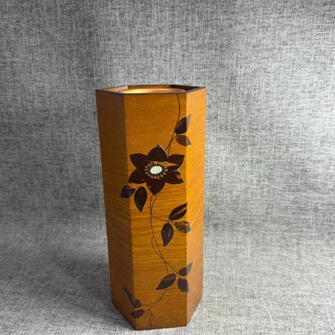 Vase - Wood - Japan (No reserve price)