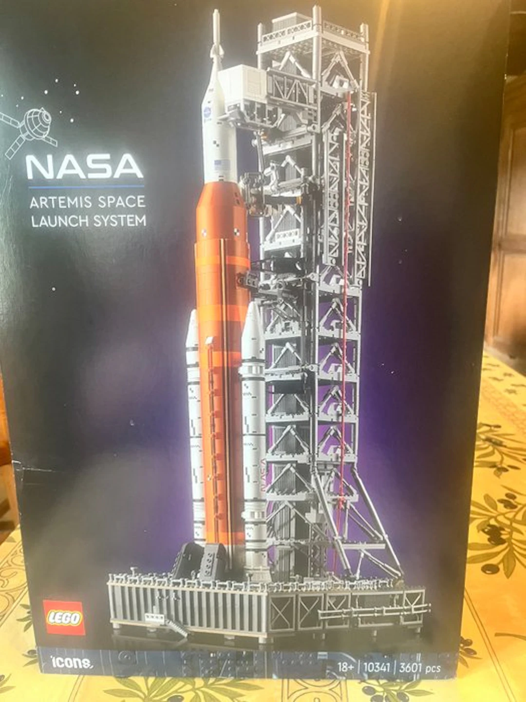 LEGO Set - 10341 - Icons - Artemis Space Launch System