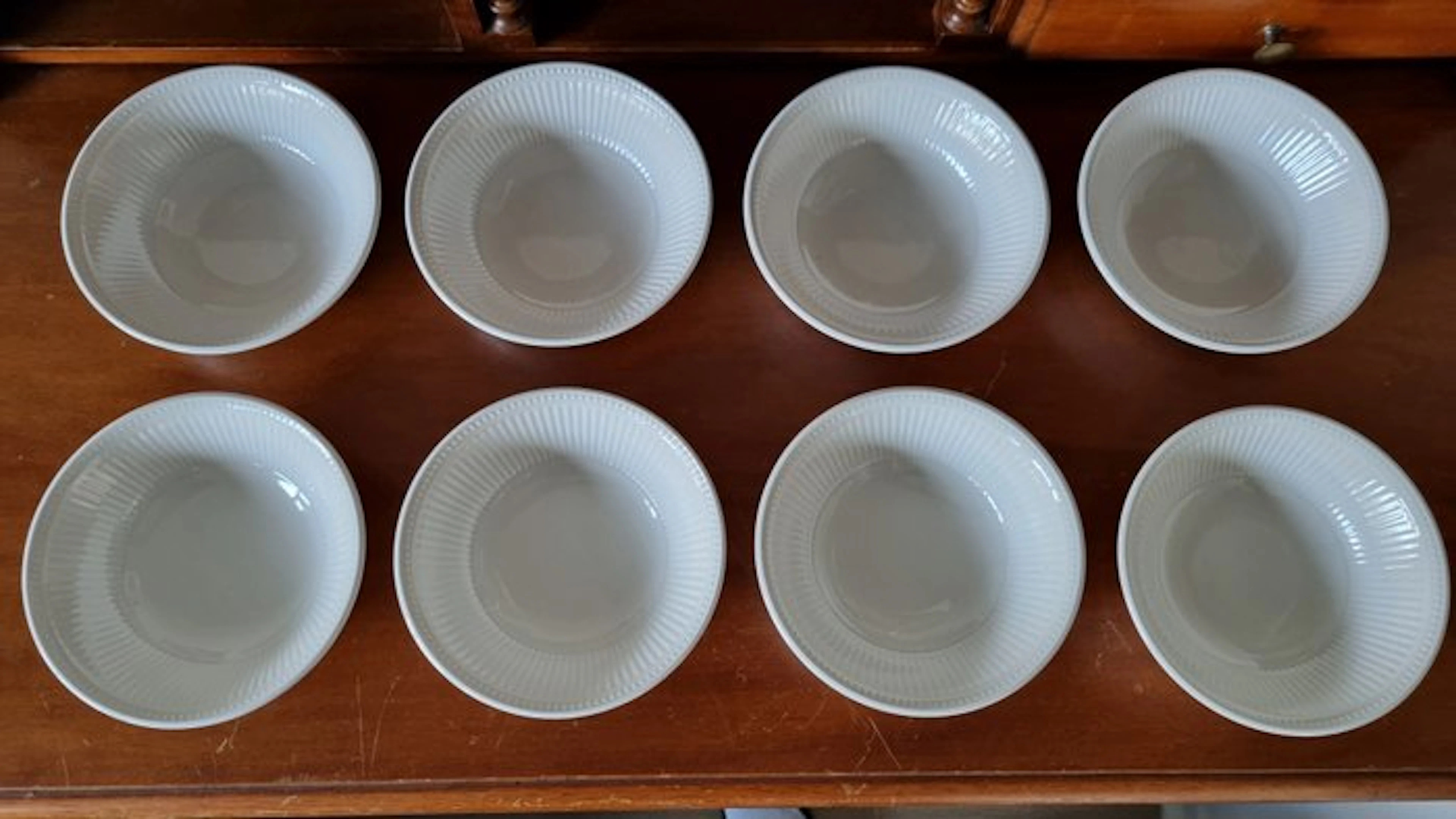 Wedgwood - Set of bowls (8) - Windsor - Porcelain - Like new.