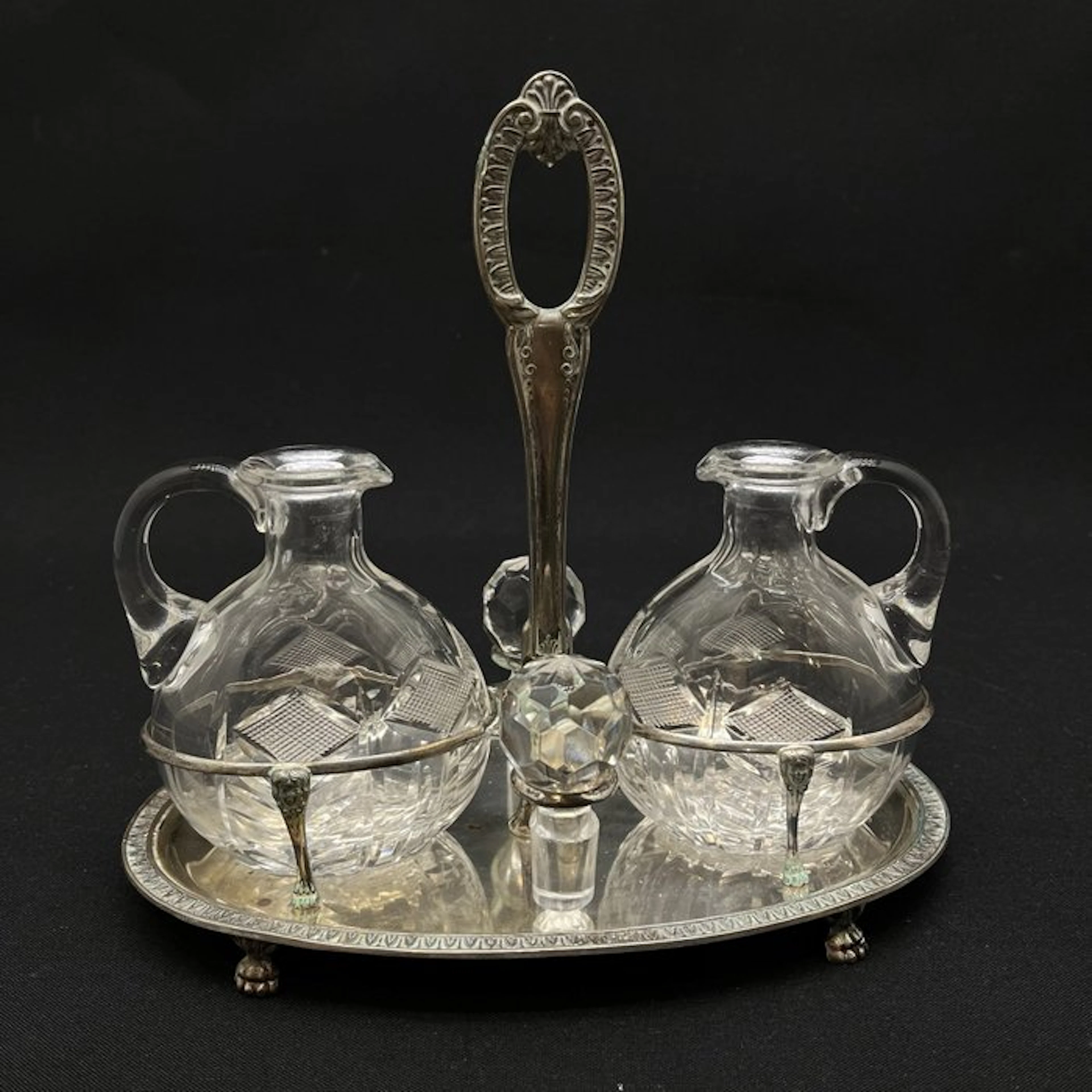 Table service - .800 silver - Oil and vinegar set