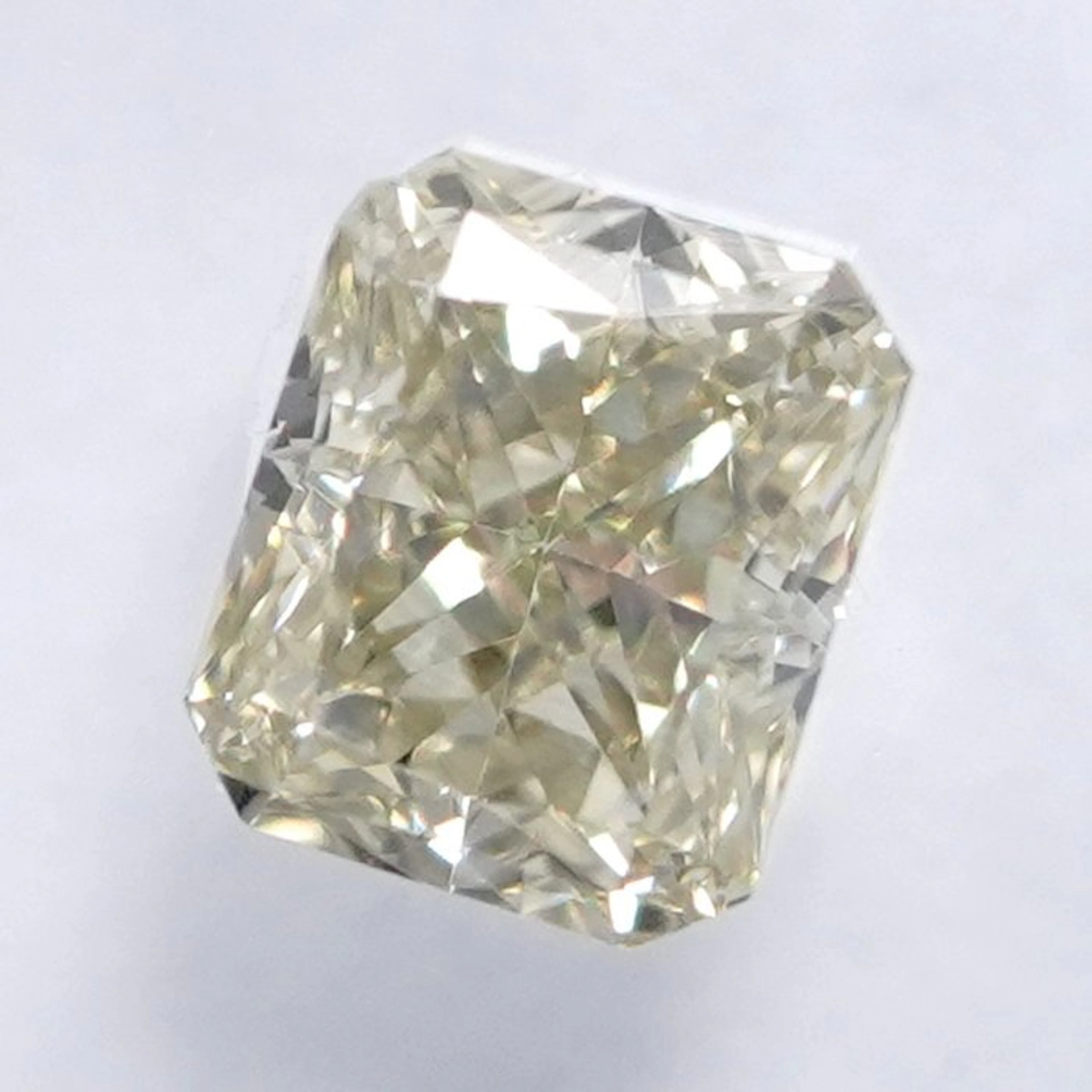 1 pcs Diamond (Natural coloured) - 0.41 ct - Cut cornered...