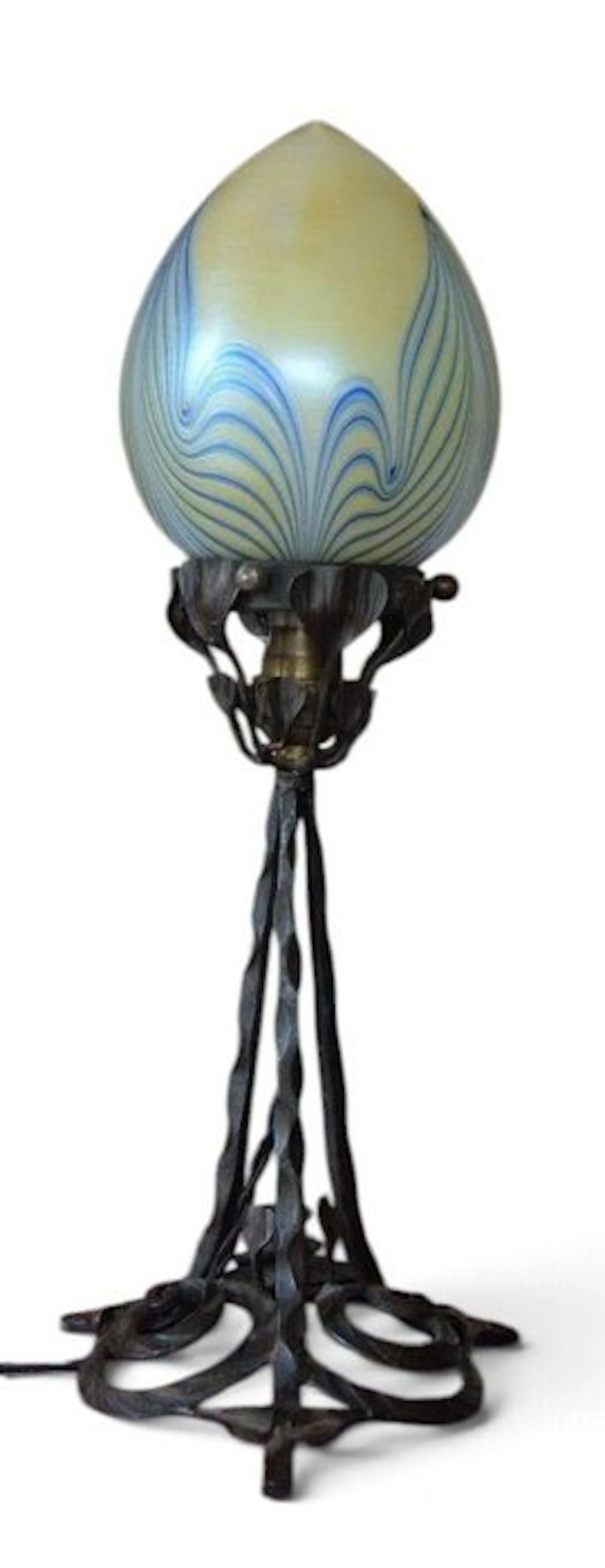 Lamp - Opaline glass, Wrought iron - Art Nouveau lamp