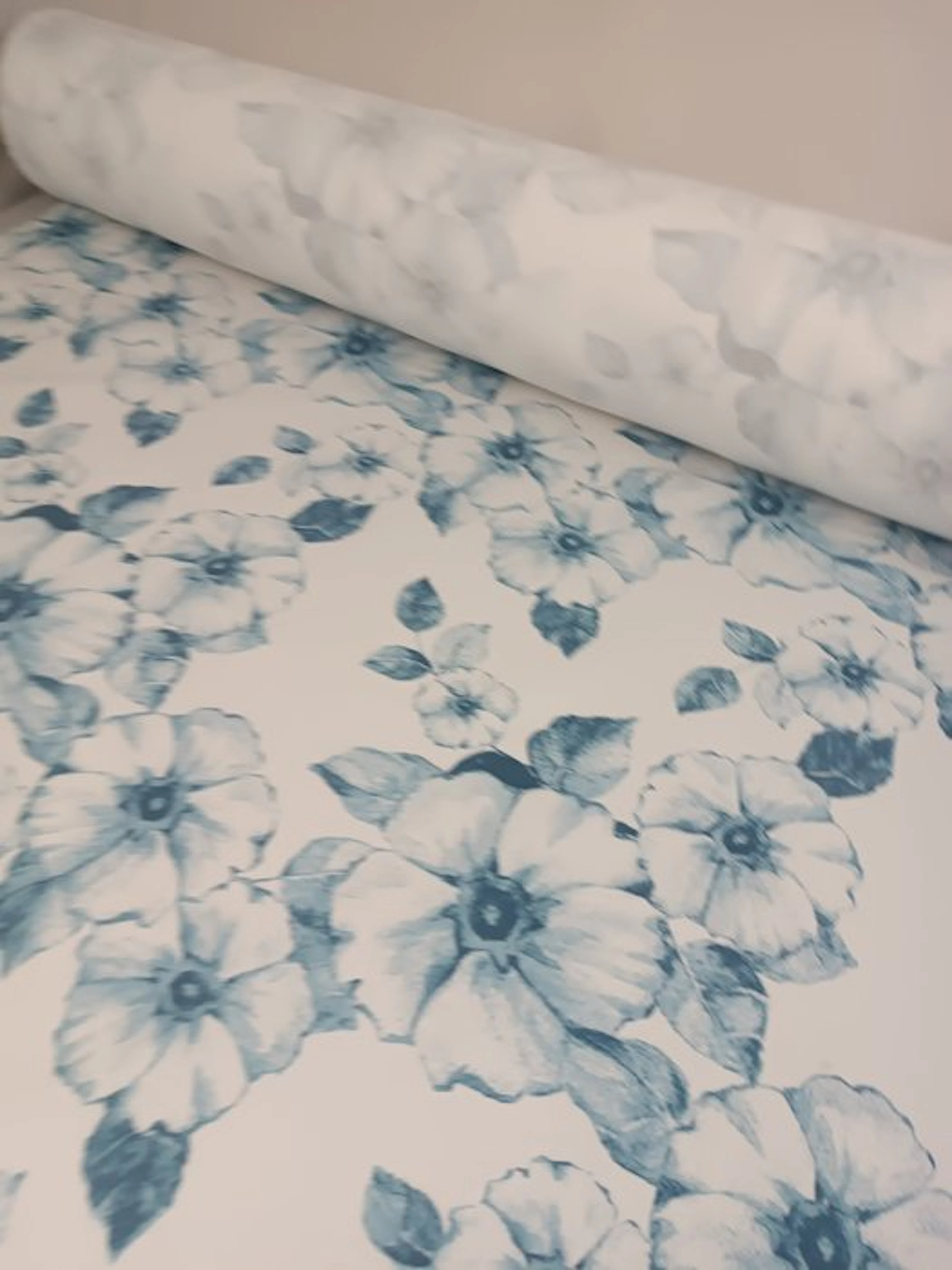Textile - 600 cm - 160 cm - Gorgeous printed cotton.
