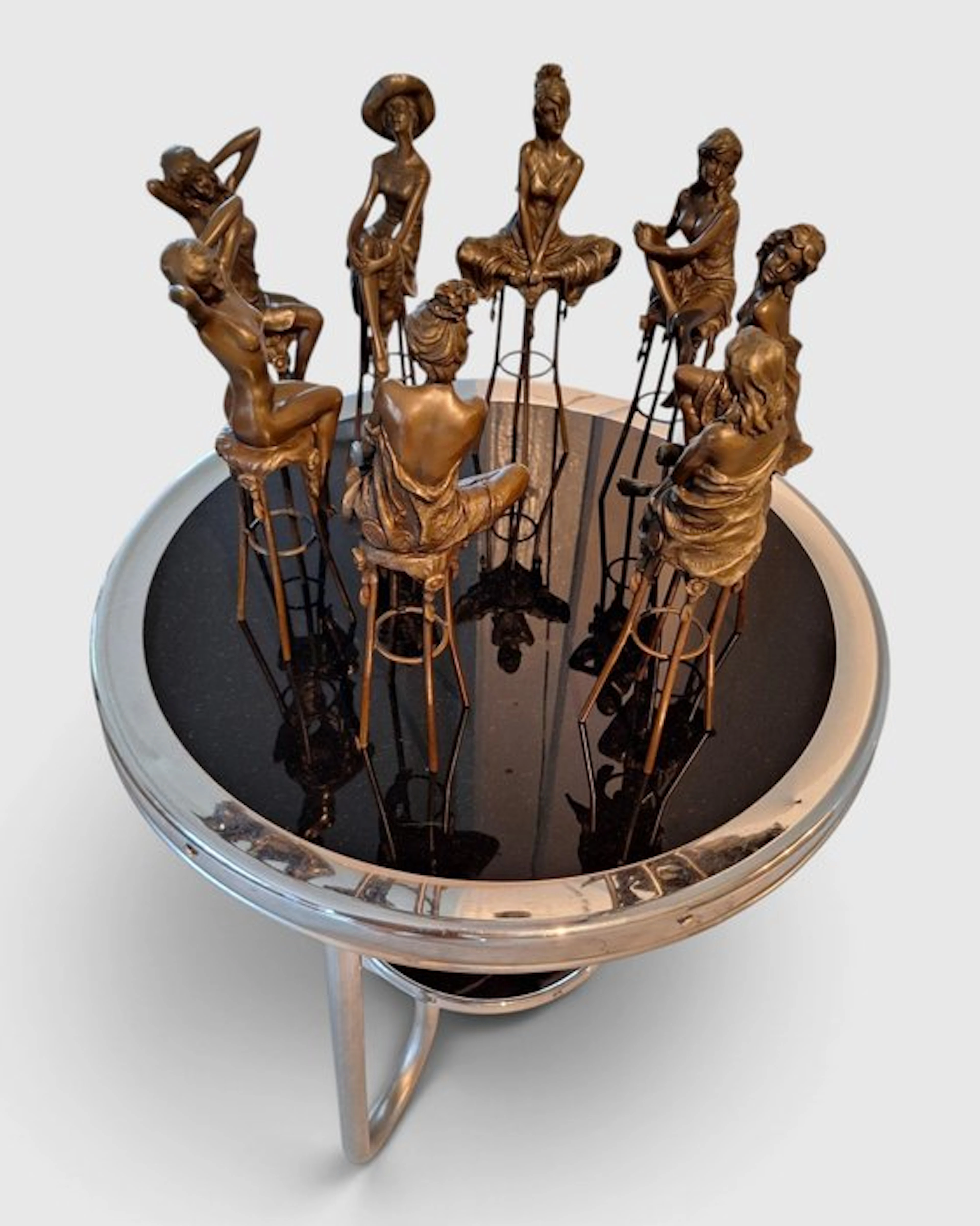 Mannequin - Dame(s) op barkruk (8) - Bronze