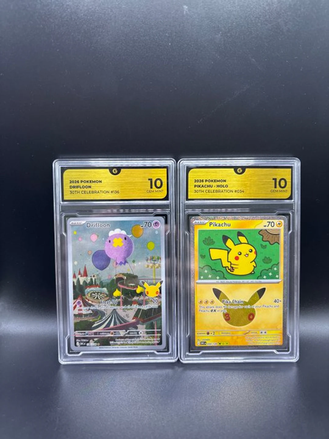 Pokémon - 2 Graded card - Pikachu