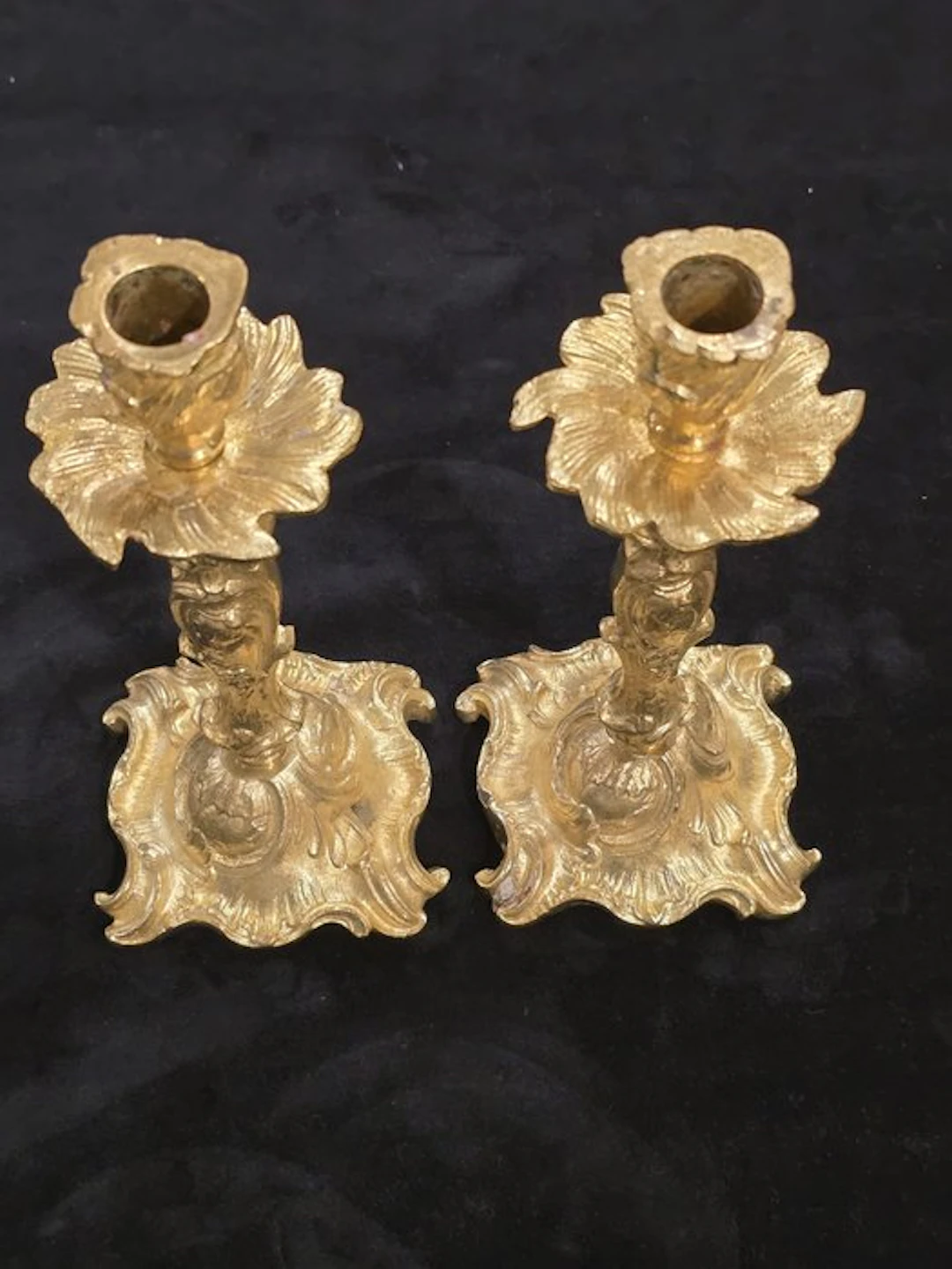 Candleholder - Bronze - Pair of bronze candelabras