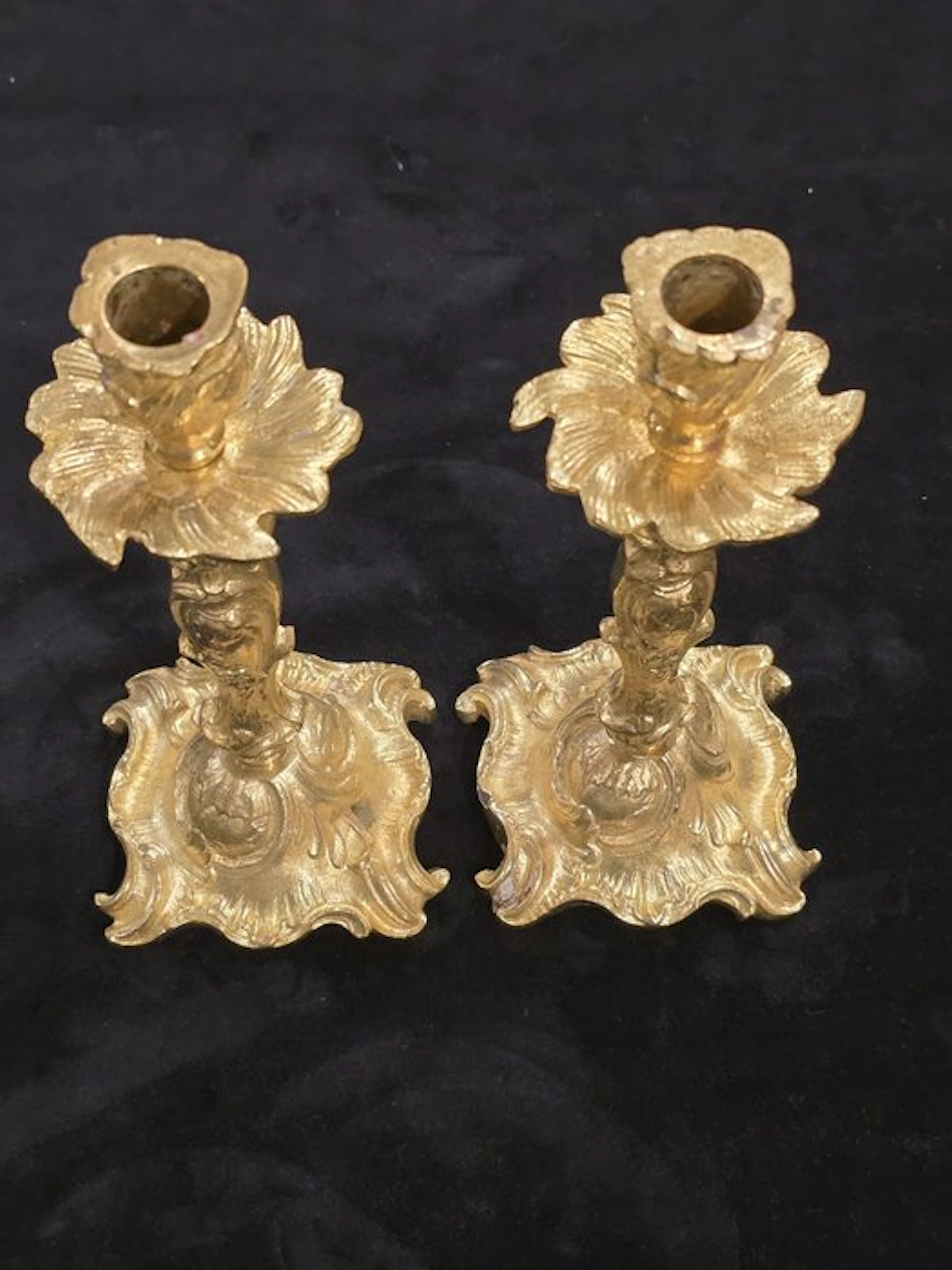 Candleholder - Bronze - Pair of bronze candelabras