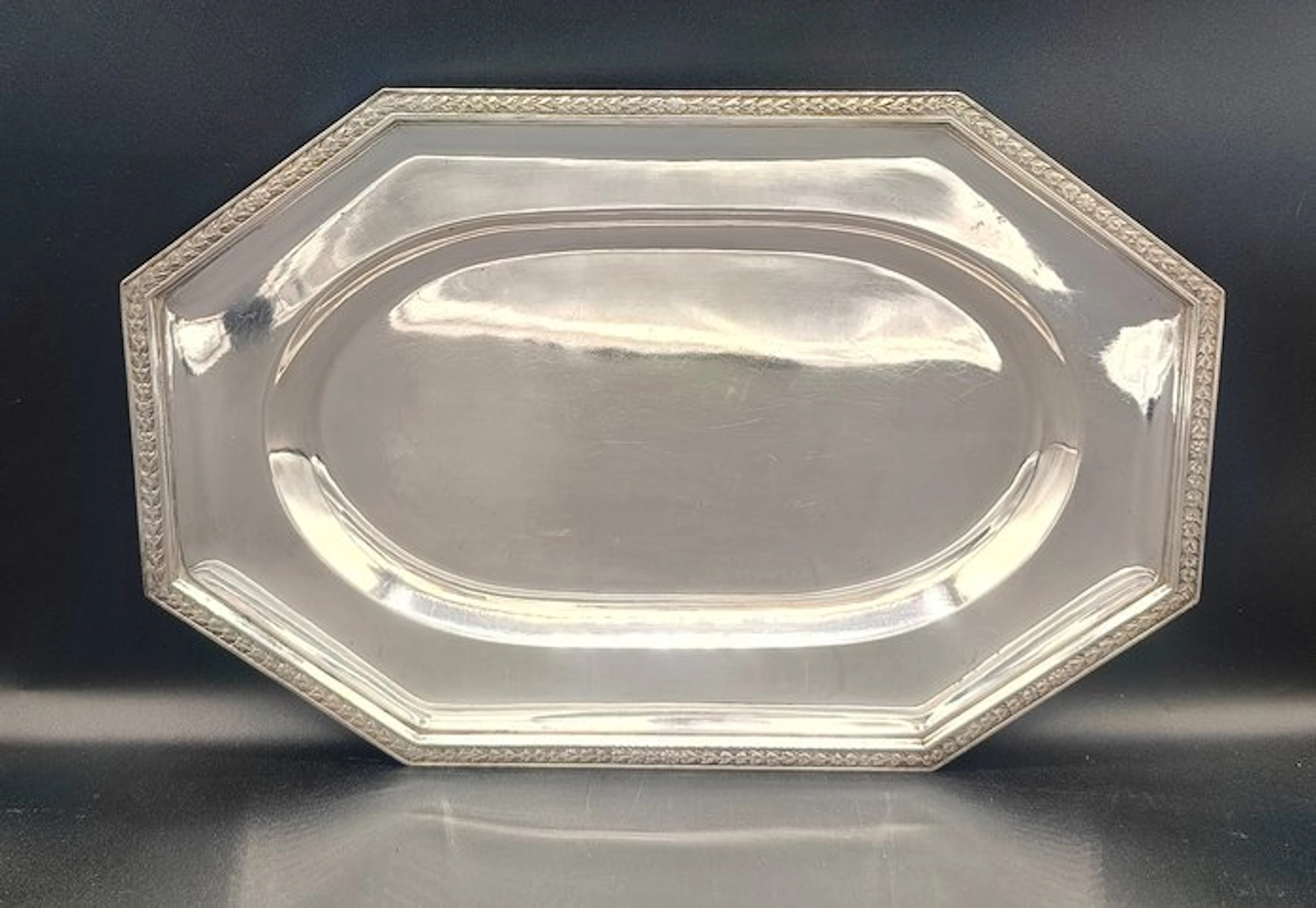 Christofle, Antico - No Reserve - Tray - Silverplated - Rare octagonal shape.