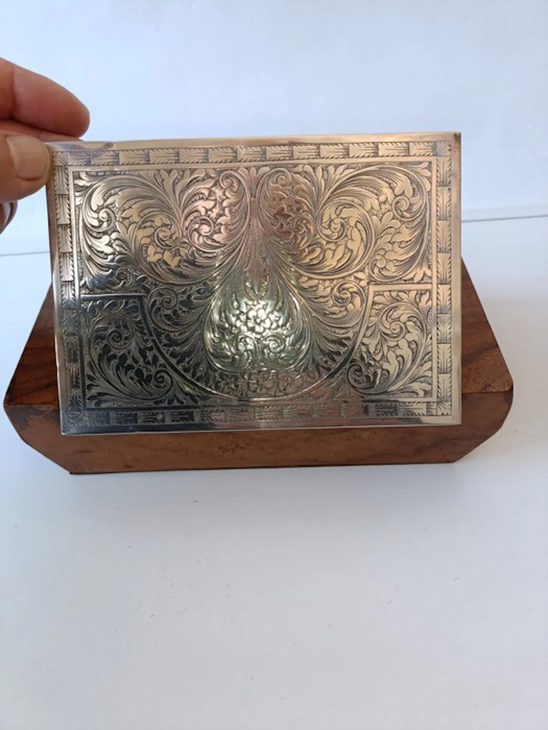 Jewellery box - 800 silver. Wood.