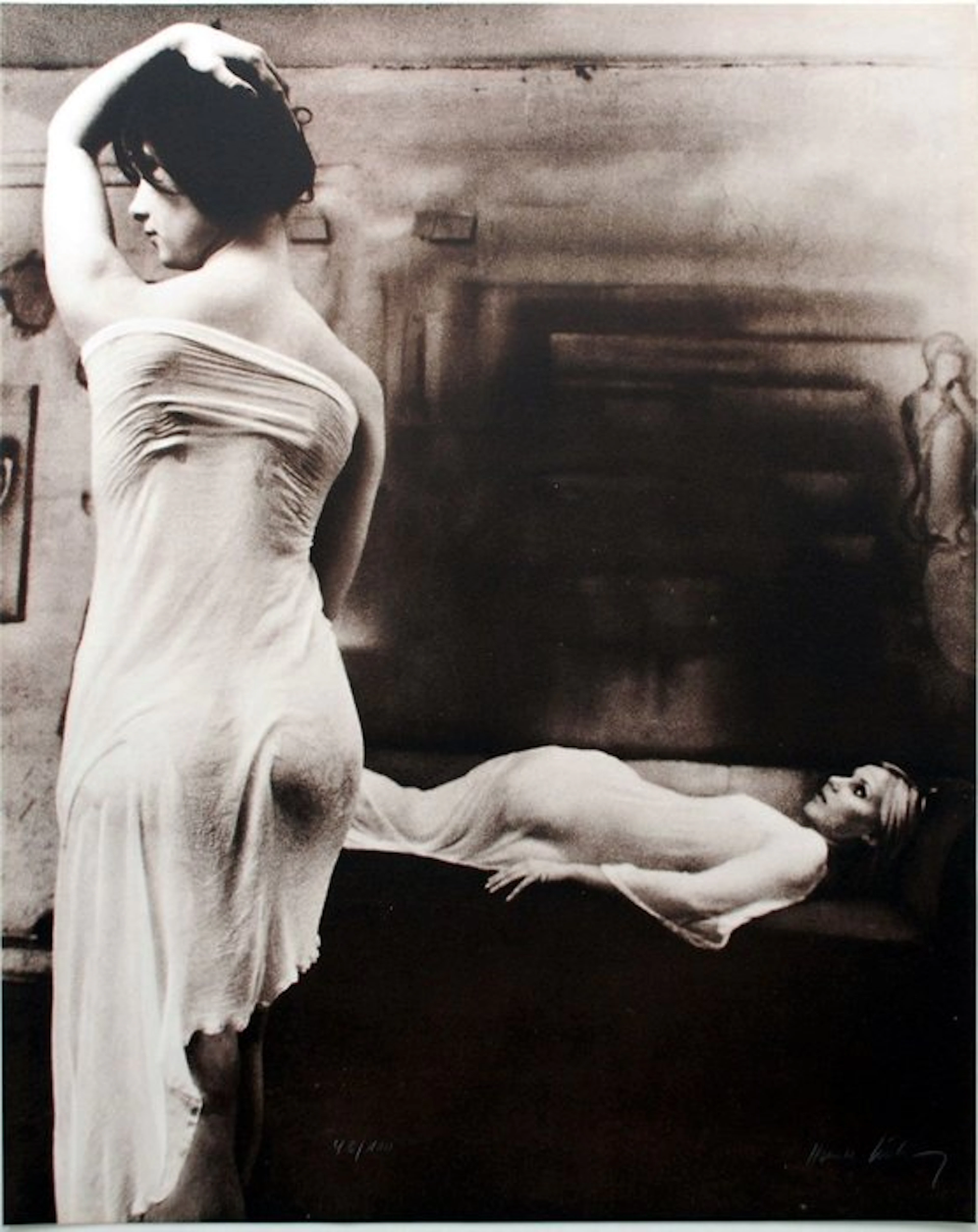 Karin Székessy - 'Verhüllter Akt. Jutta und Joanna'