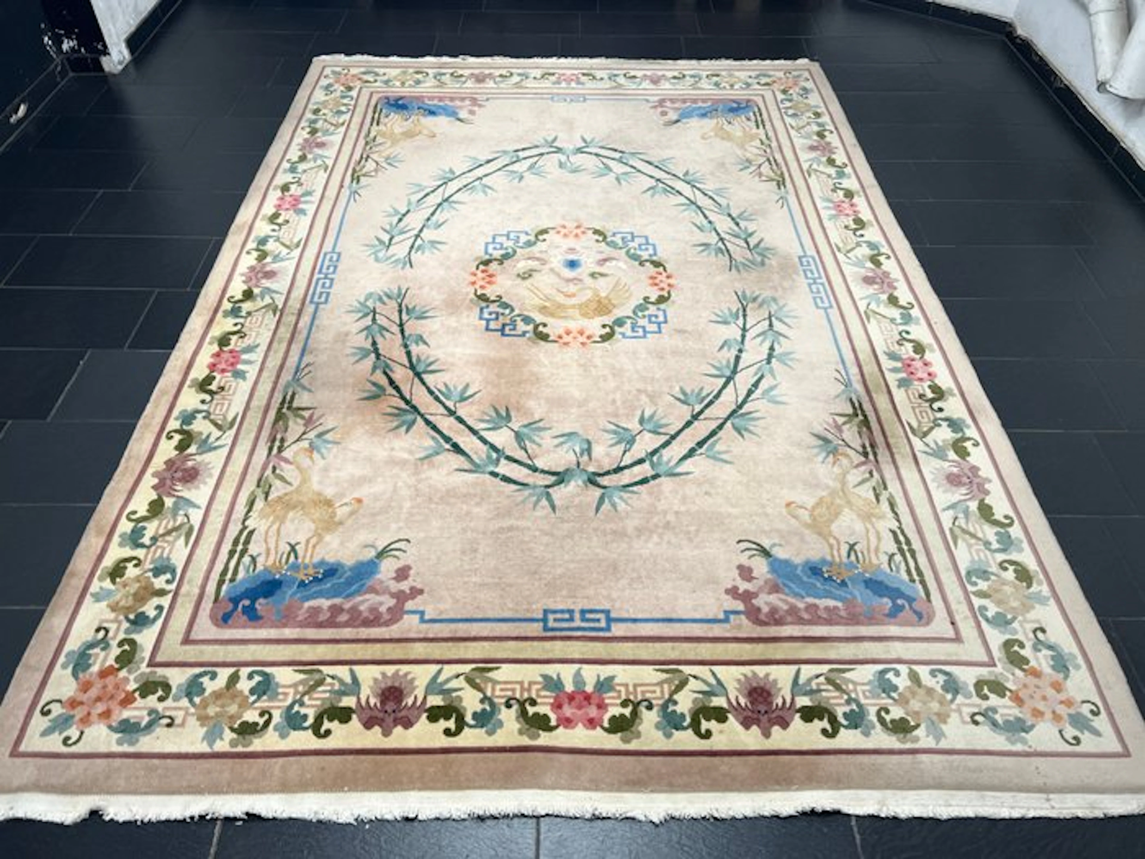 China Aubusson - Carpet - 350 cm - 245 cm