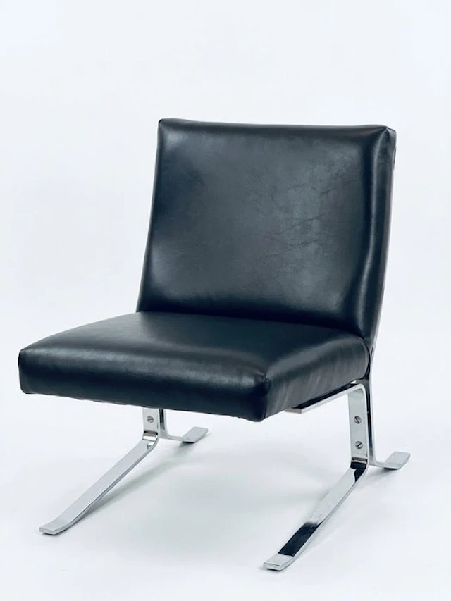 Kebe Møbler - Armchair - Eagle - Chrome-plated flat steel...