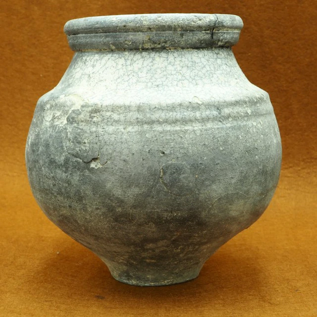 Ancient Gallo-Roman Pottery coarse ware vessel - 14.5 cm