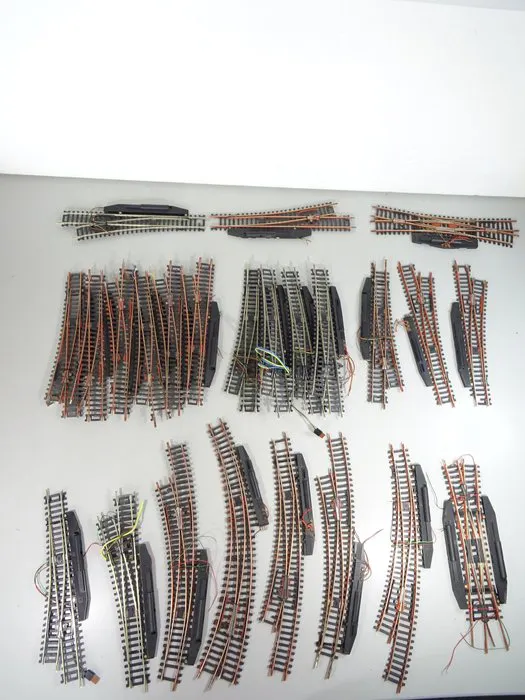 Roco H0 - Model train tracks (25) - 25 electric points with drive ...