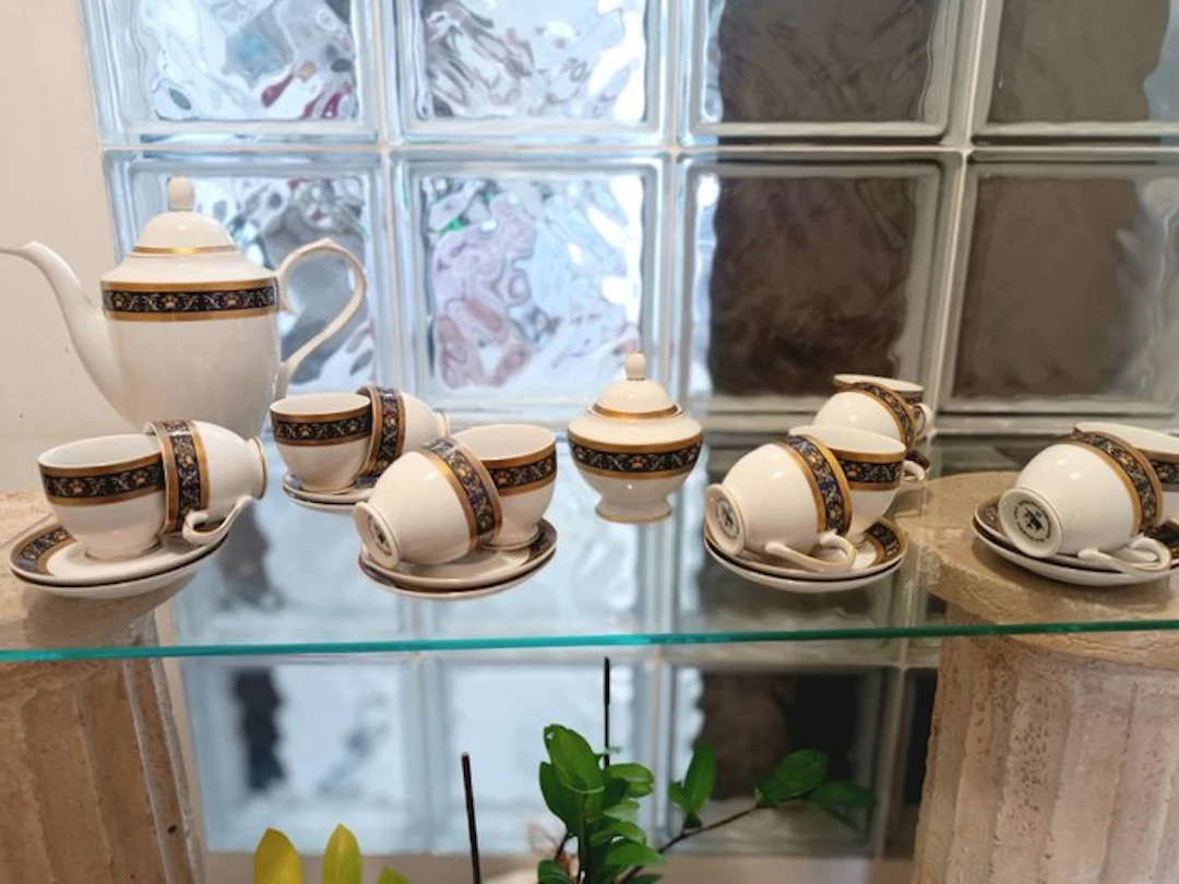 Autentica Porcellana Fine - Table service for 12 (26) - Porcelain