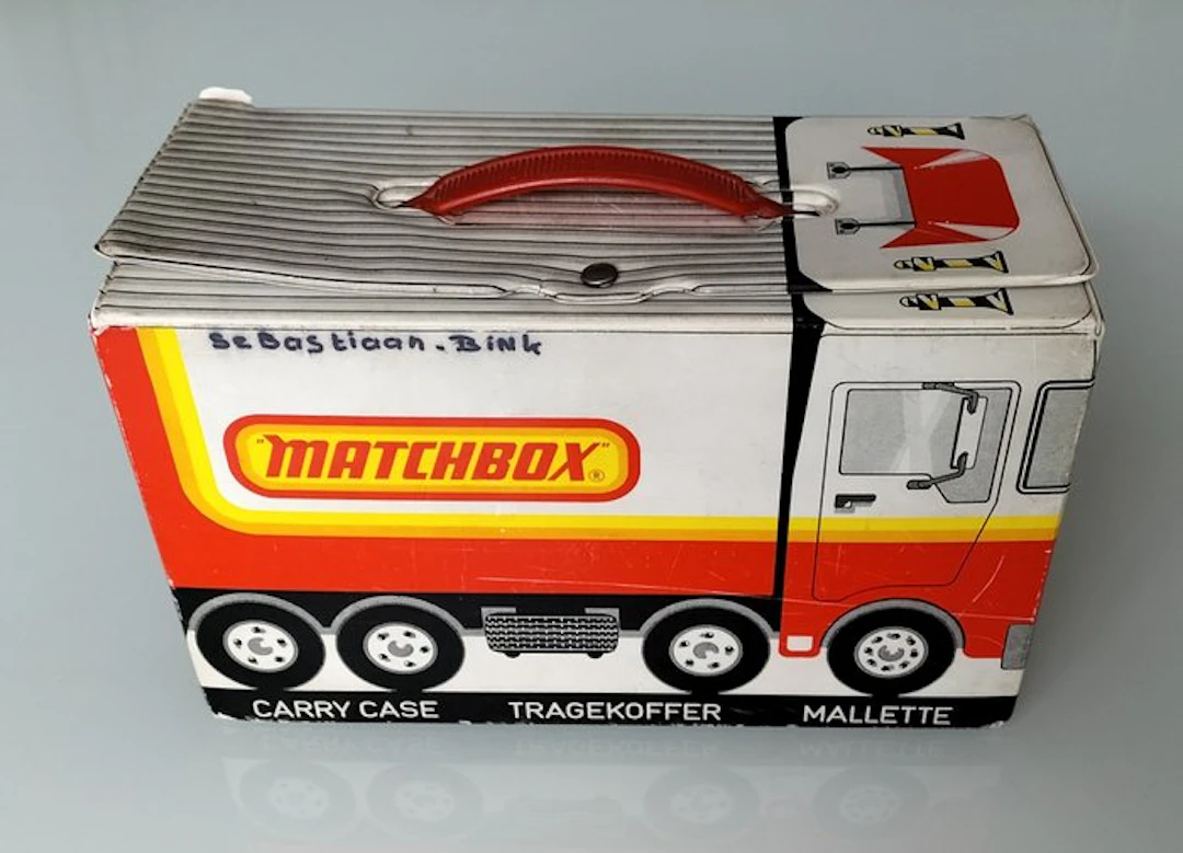 Matchbox 1:64 - Model car (37) - Lesney - In playable condition.