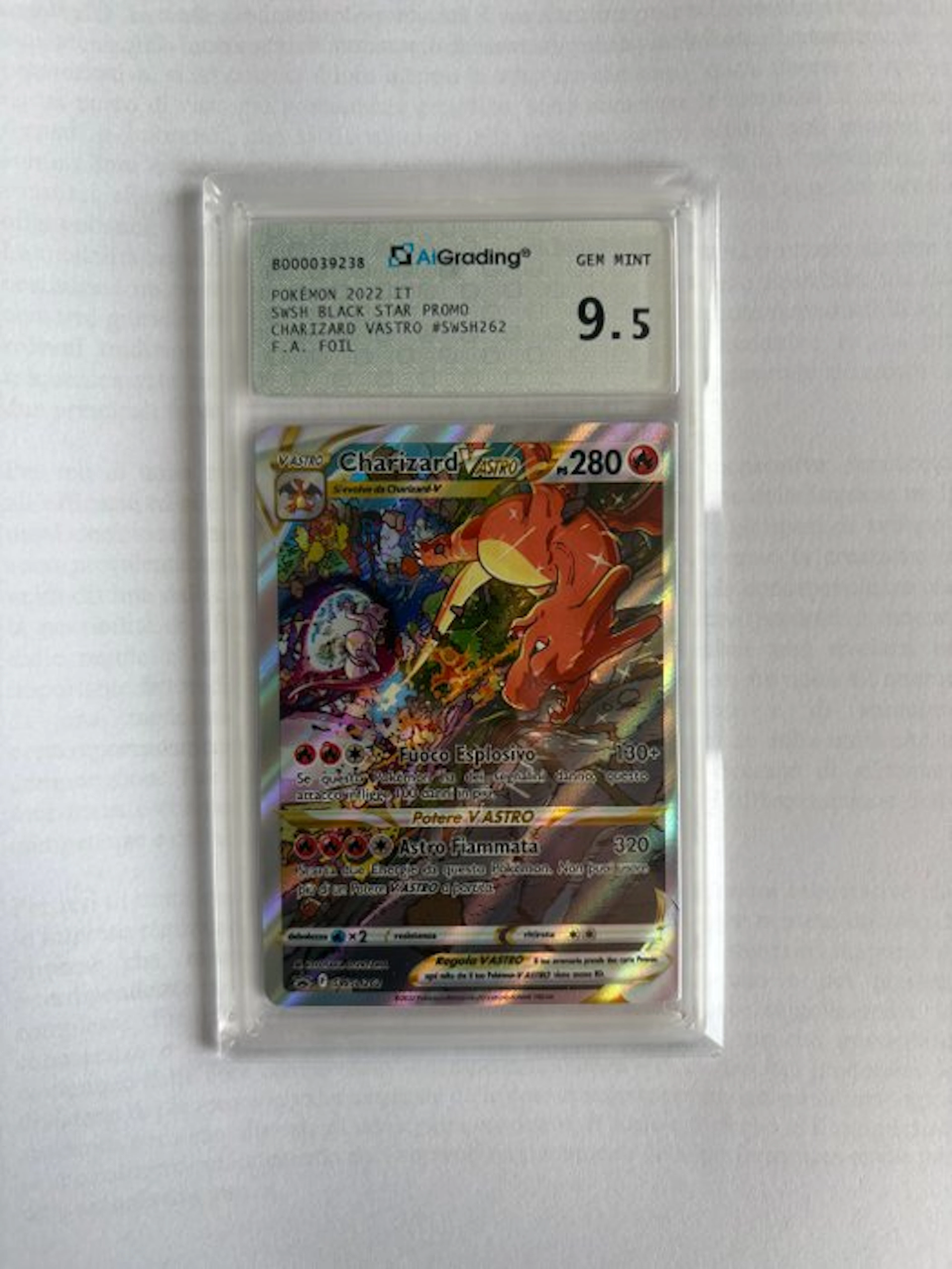 Pokémon - 1 Graded card - Charizard VASTRO SWSH262 Promo card