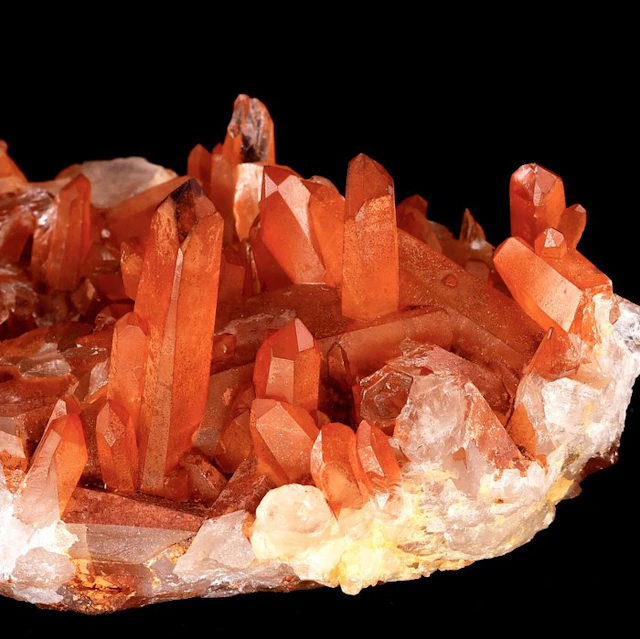 High-quality ironstone quartz Crystal clusters from...