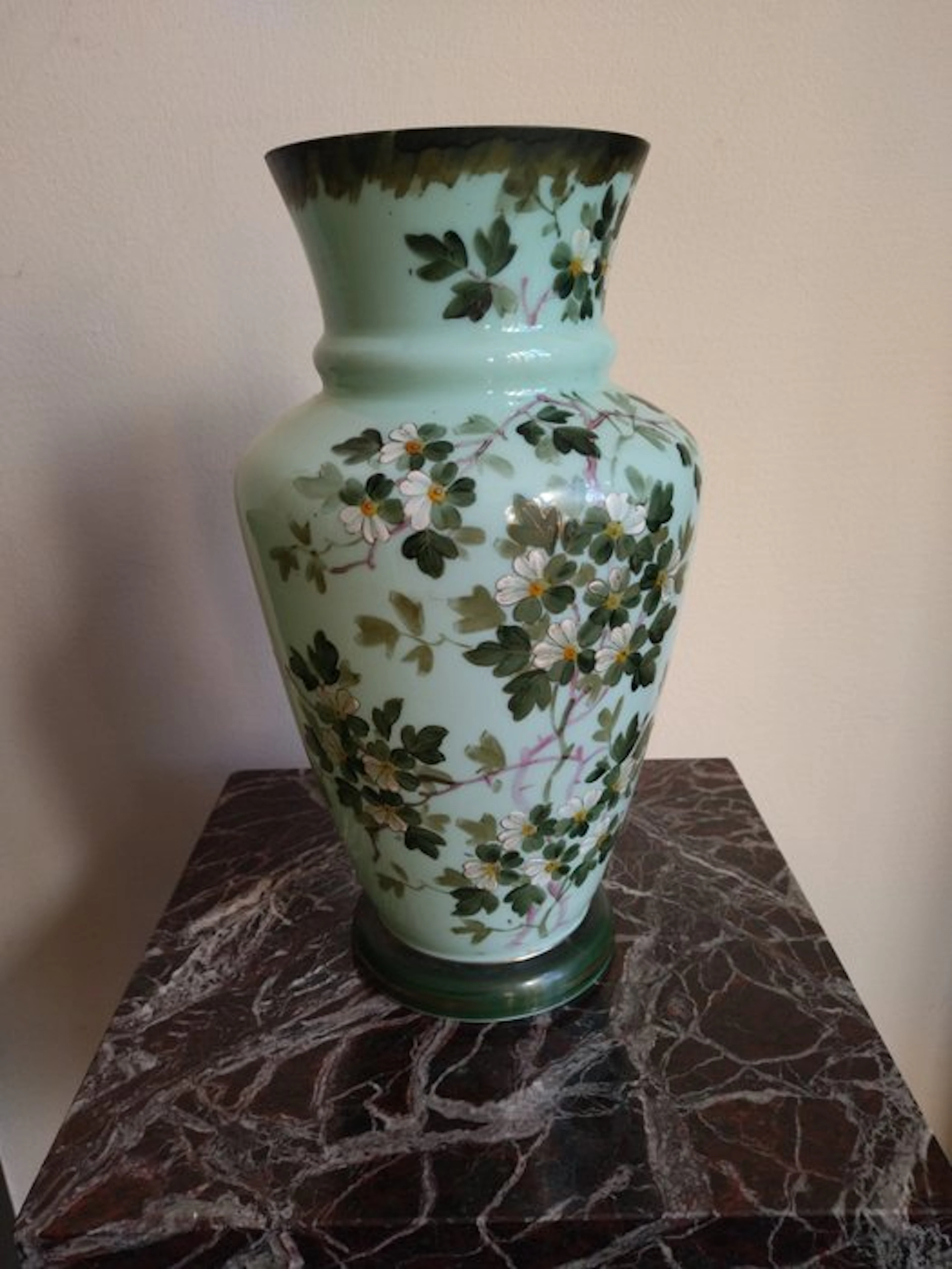 Vase - Glass - Green opaline vase