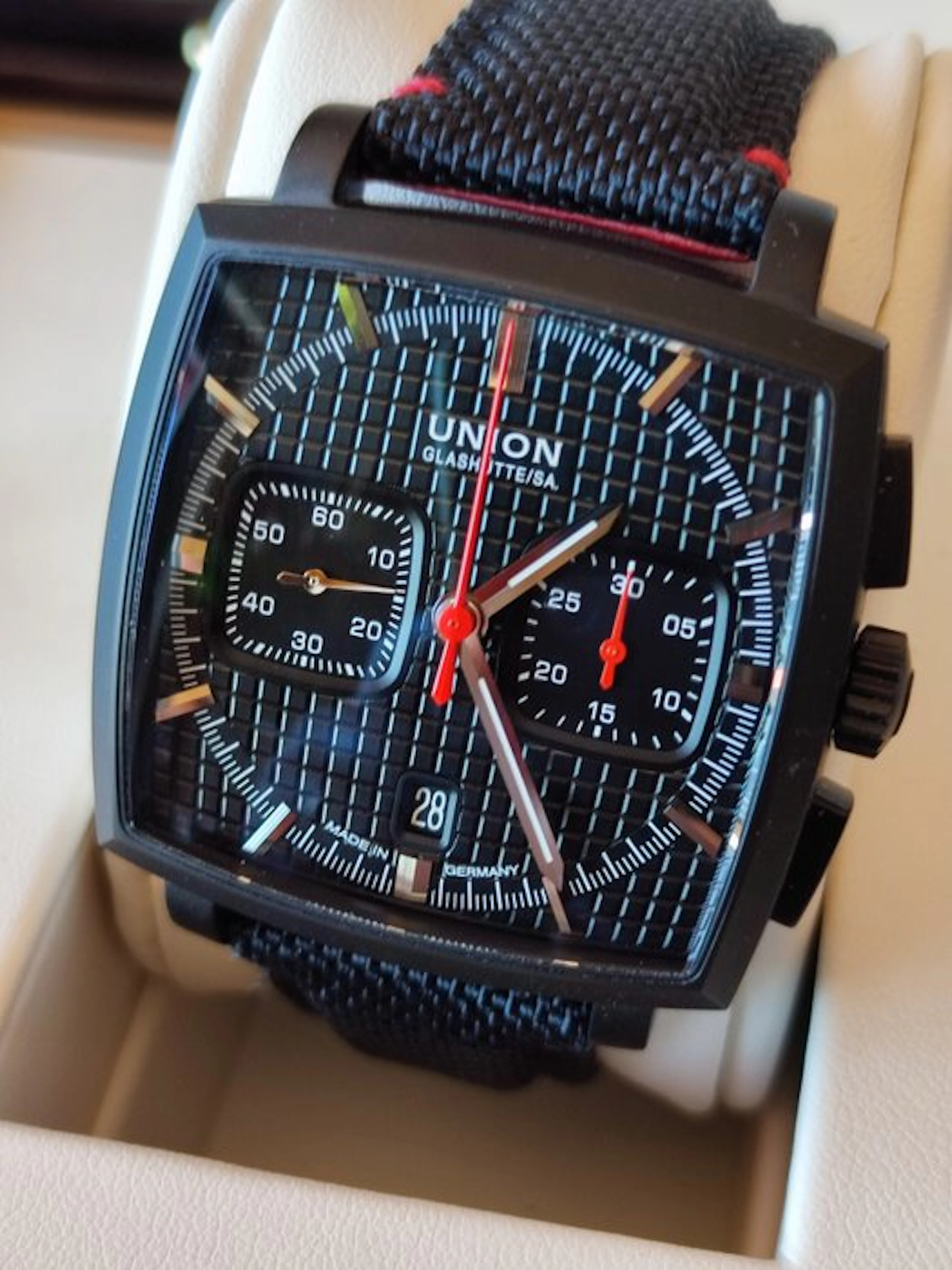 Union Glashütte - Averin Automatic Chronograph - Ref. D 015.527 A - Men - 2025