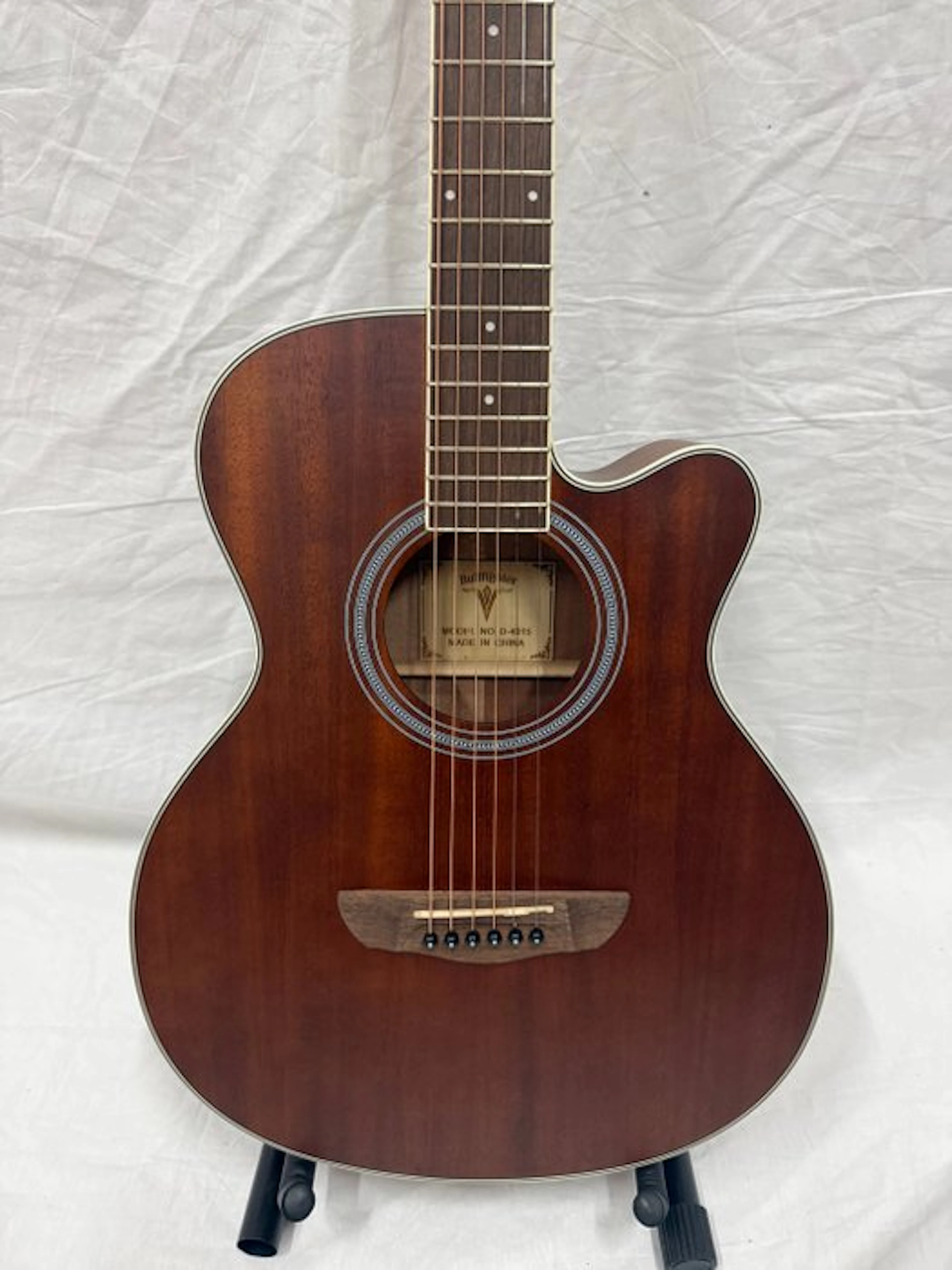 Bullfighter - D-4015 – Cutaway 40" Acoustic Guitar –...