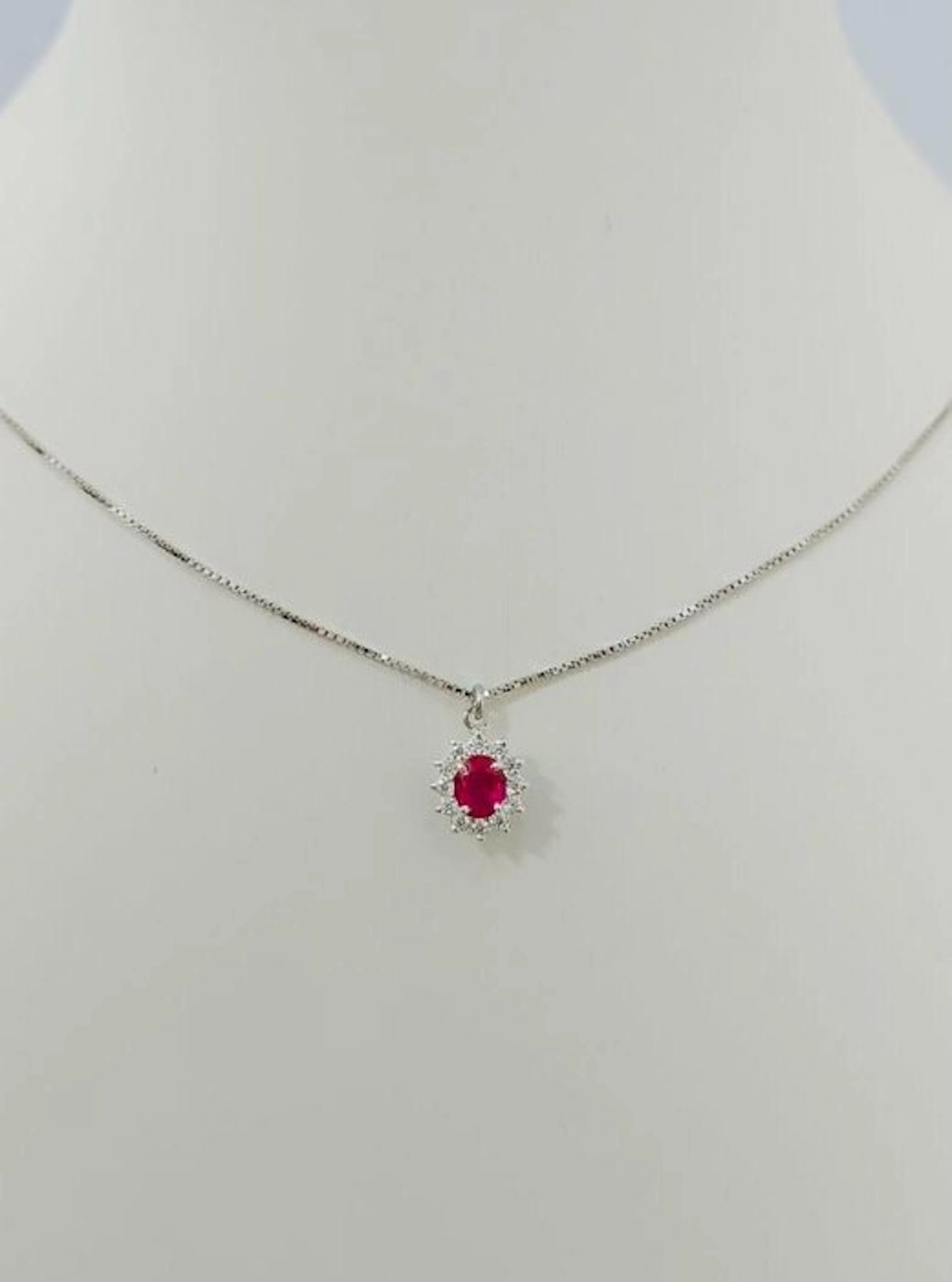 Necklace with pendant - 18 kt. White gold Diamond (Natural) - Ruby