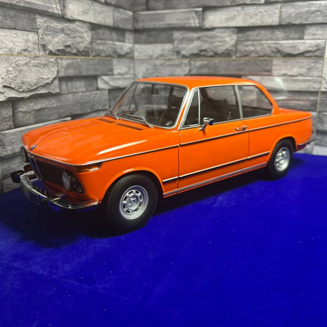 KK-scale 1:12 - Model car - KK-Scale 1:12 BMW 1602 1970...