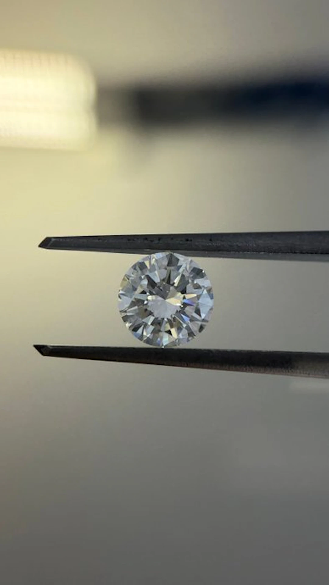 1 pcs Diamond (Natural) - 0.62 ct - Round - G - VVS2 - HRD Antwerp